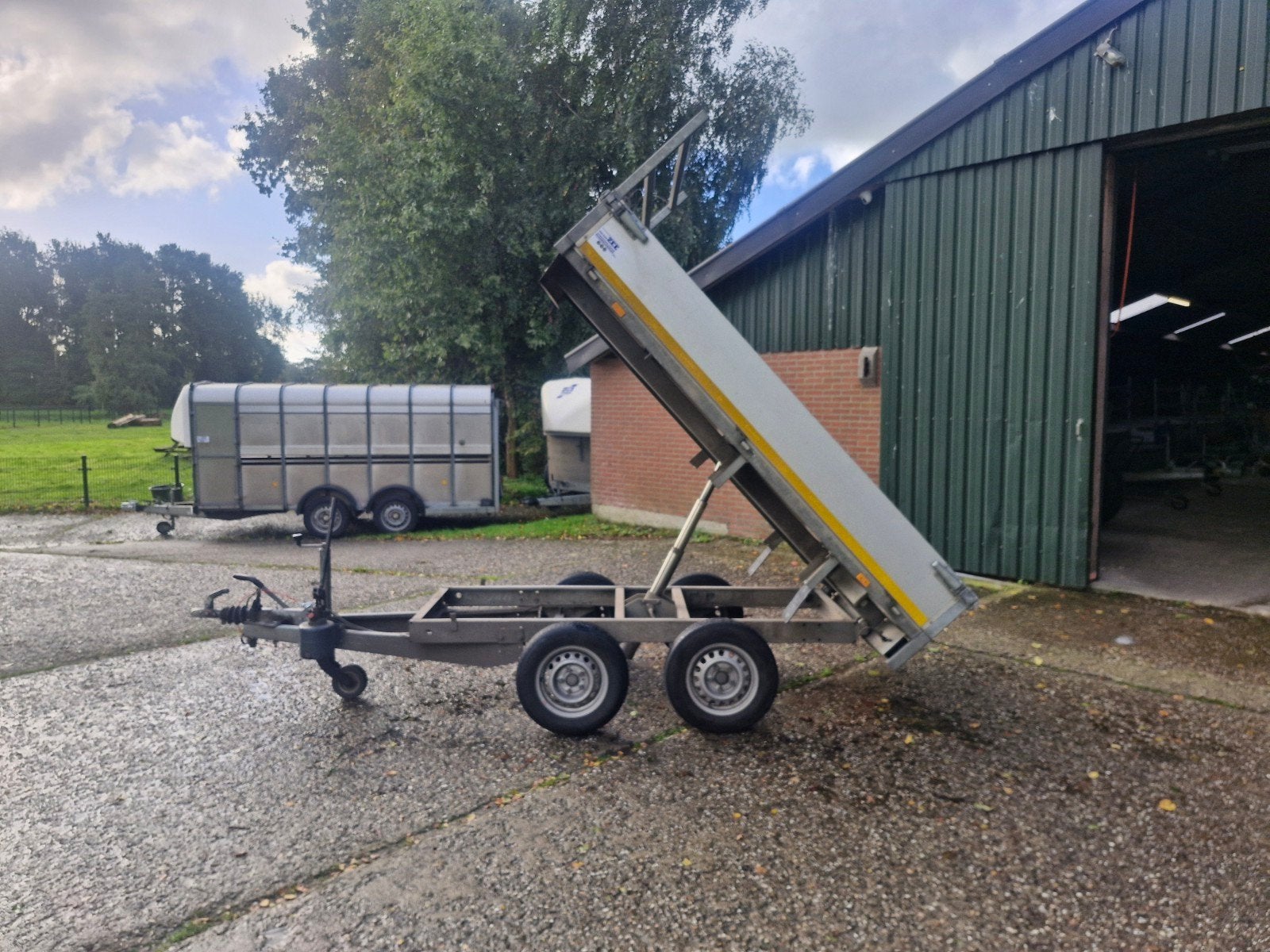Eduard achterwaartse kieper 2000kg, Ophalen, -, -, Zo goed als nieuw
