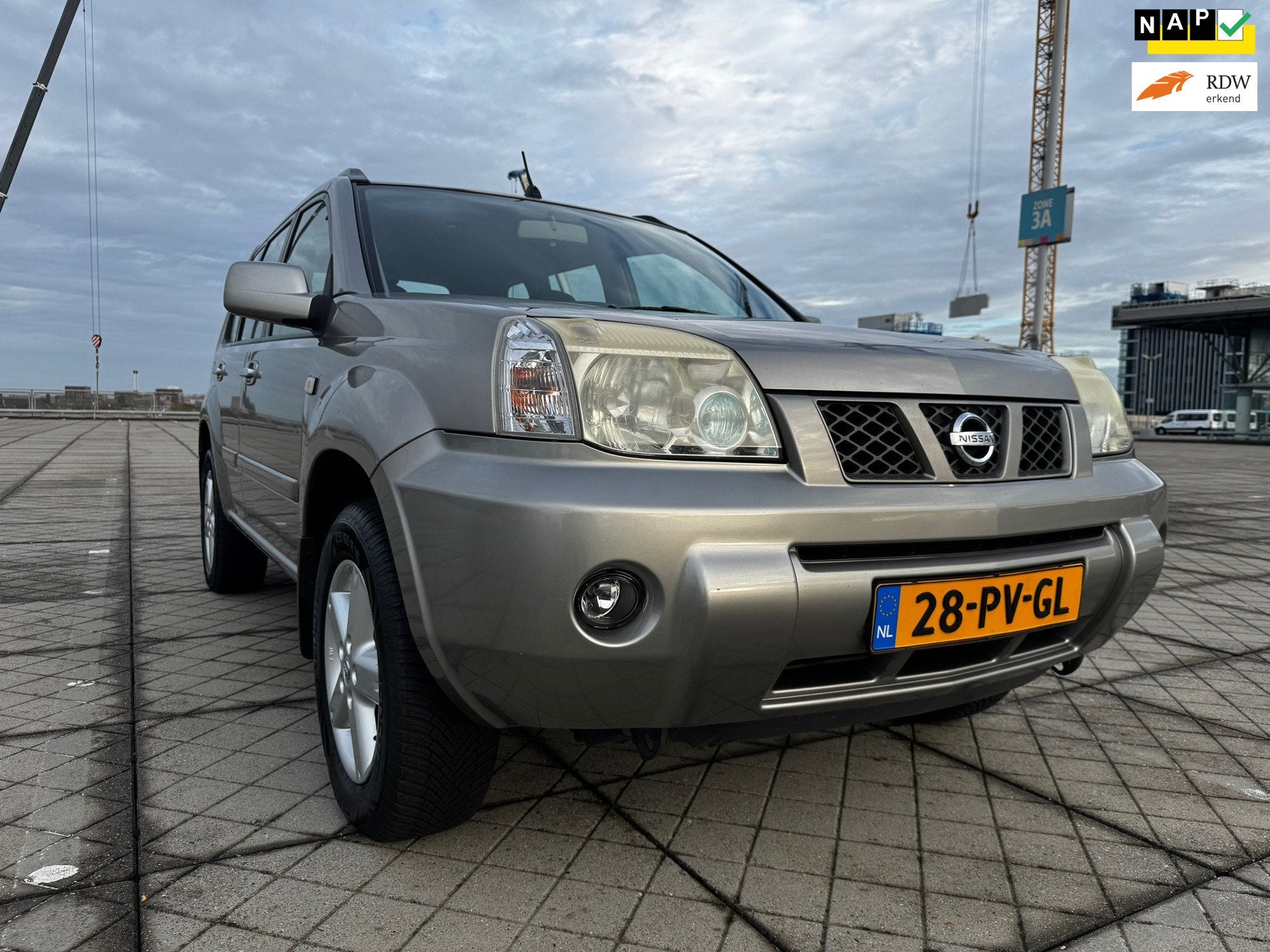 Nissan X-Trail 2.5 Sport Outdoor AUT CLIMA NAVI 4WD APK NAP, Auto's, Automaat, Stof, Gebruikt, 4 cilinders