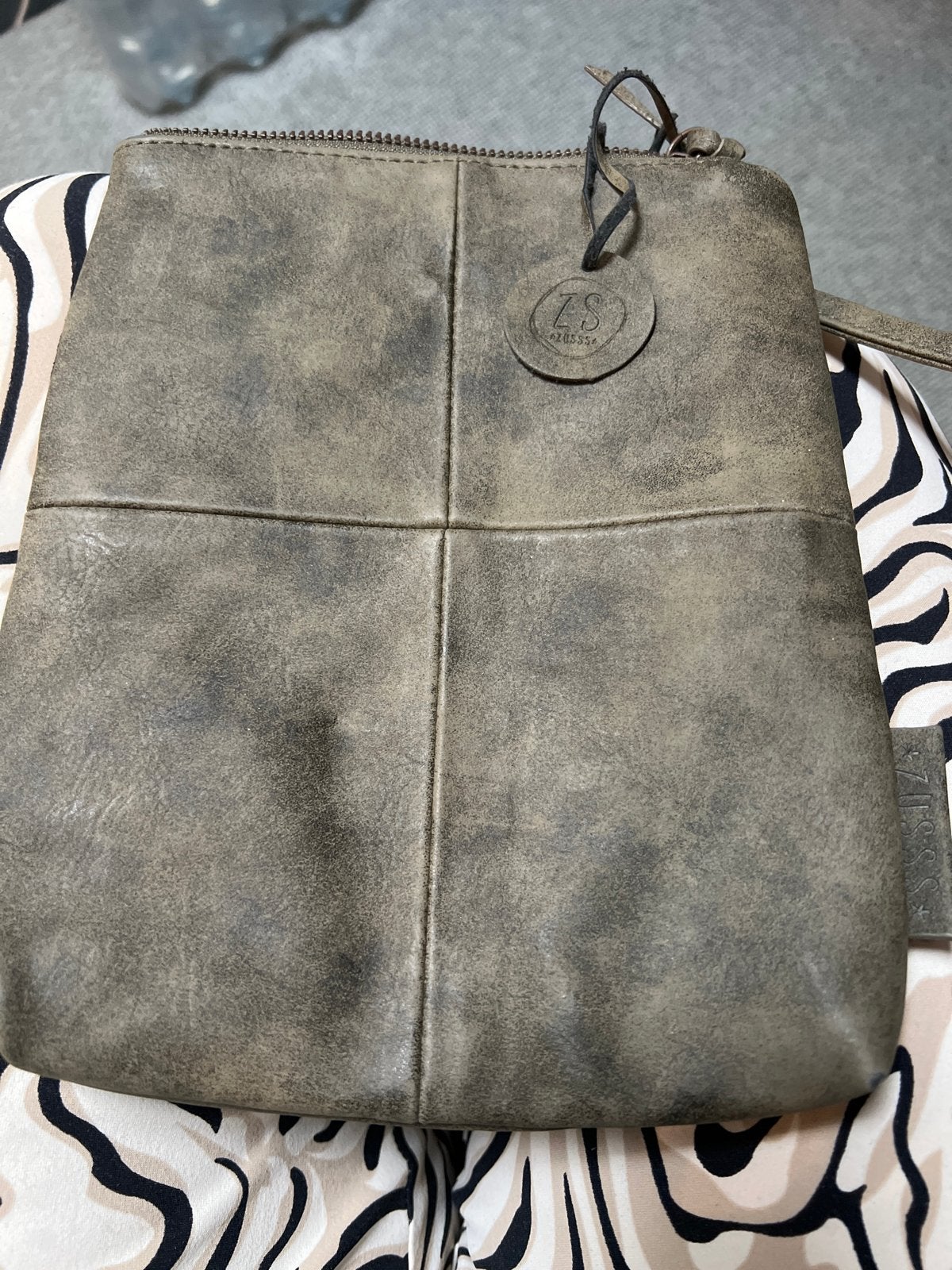 Stijlvol schoudertasje - Zo goed als nieuw, Sieraden, Tassen en Uiterlijk, Ophalen of Verzenden, Zo goed als nieuw, Groen, Schoudertasje