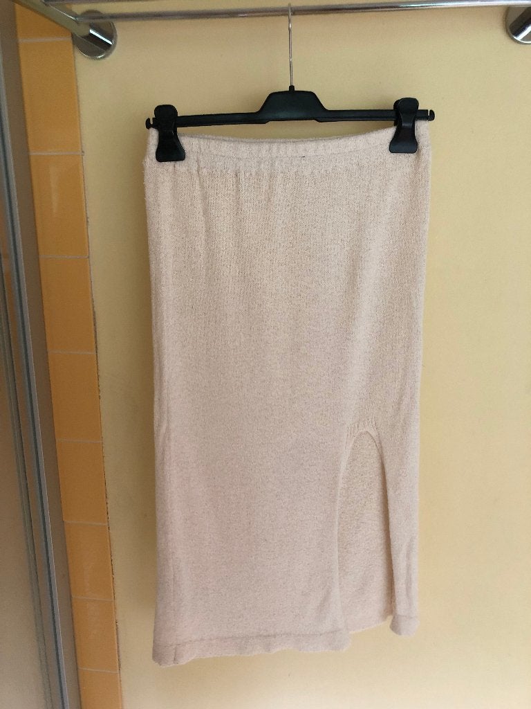 leuke ecru (midi) rok met split zomers bouclé mt S, Kleding | Dames, Rokken, Overige kleuren, Verzenden, Nieuw, Onbekend