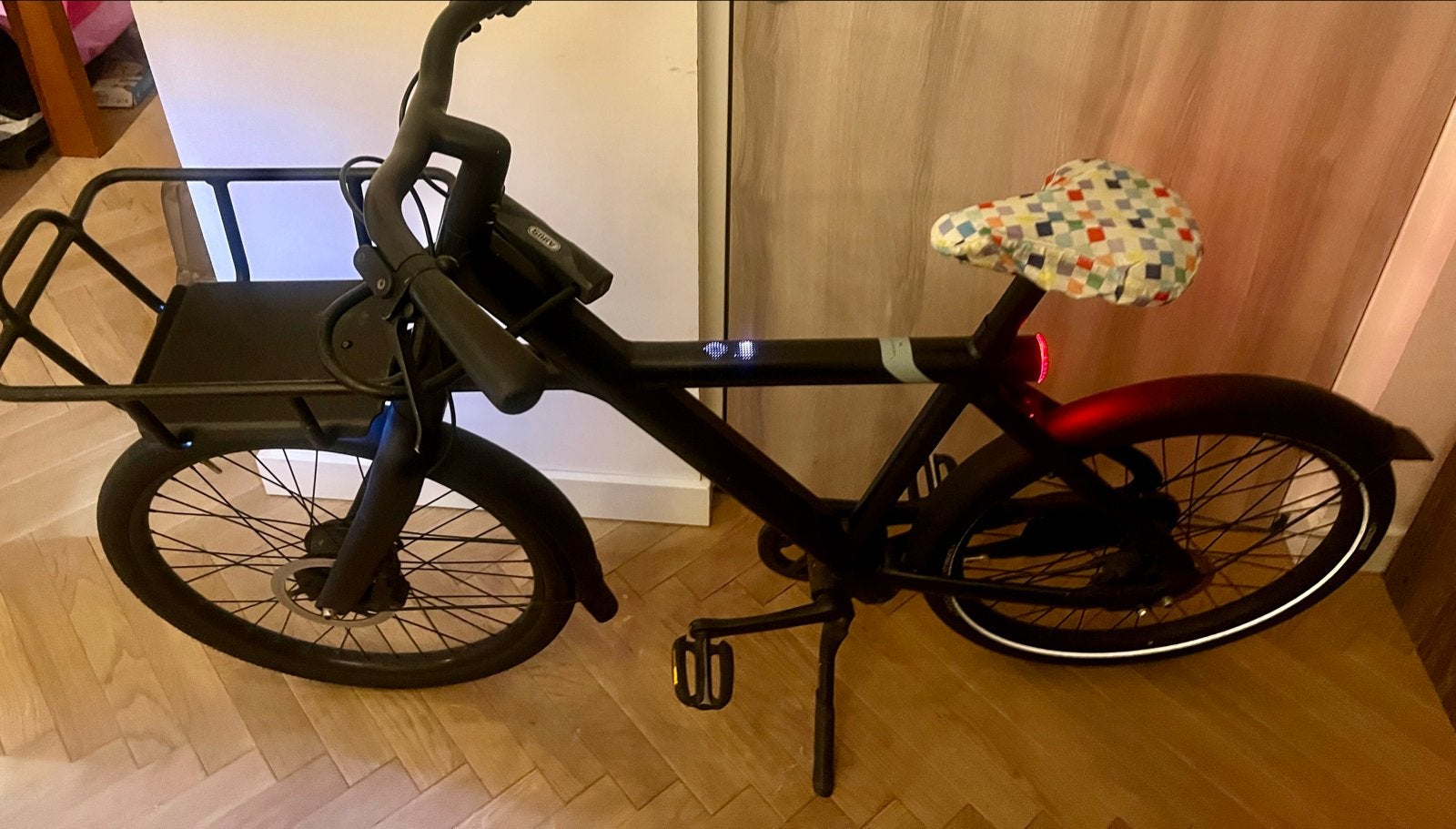 Foto 4 van VanMoof X3 met accessoires - technisch mankement