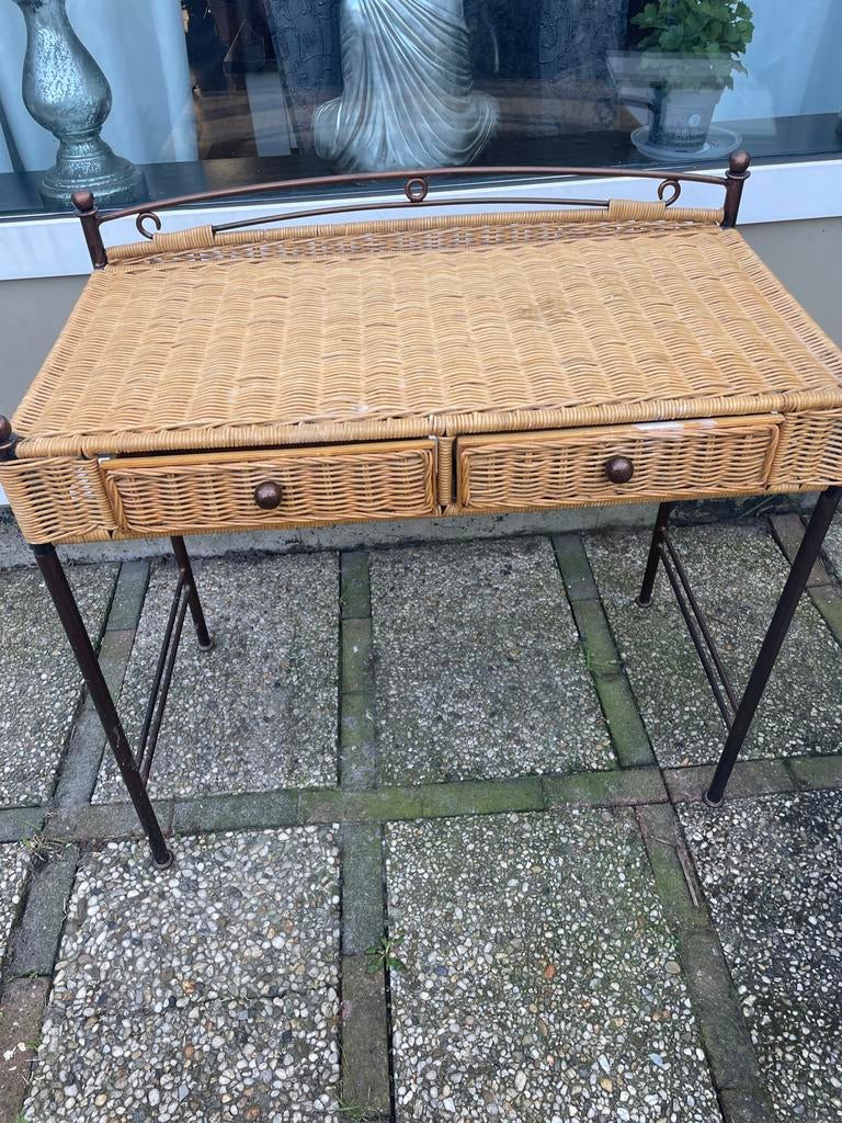 Antiek rotan bureautje/kastje in mooie staat, Huis en Inrichting, Bureaus, Ophalen of Verzenden, Gebruikt