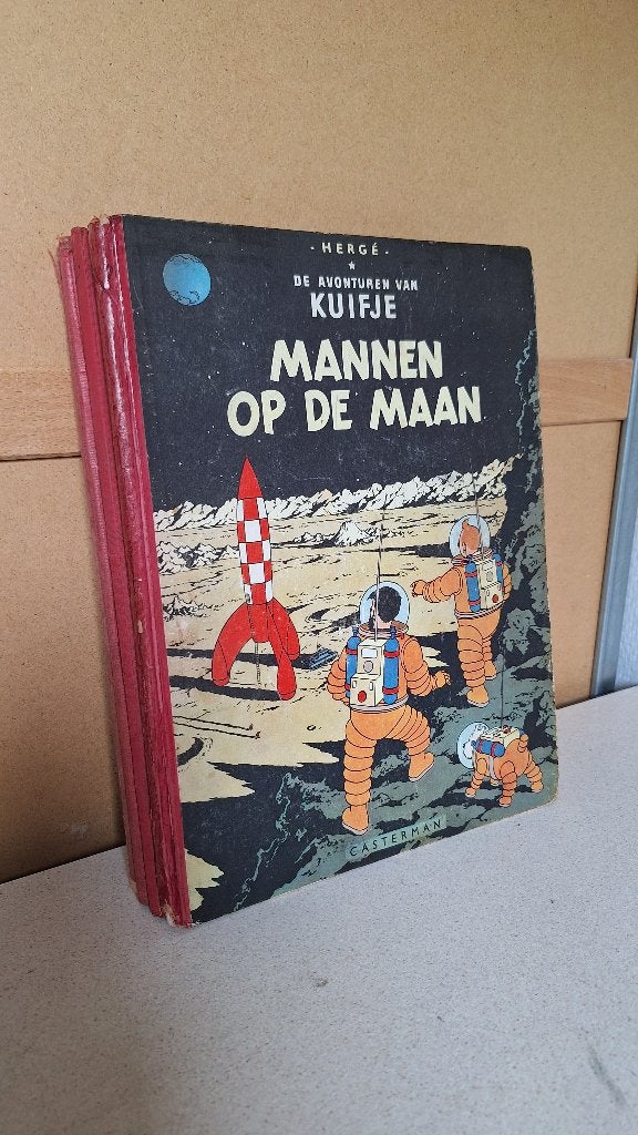 4 HC stripboeken van 1954 t/m 1961 oa Kuifje, Boeken, Gelezen, Ophalen of Verzenden, Meerdere stripboeken, Hergé