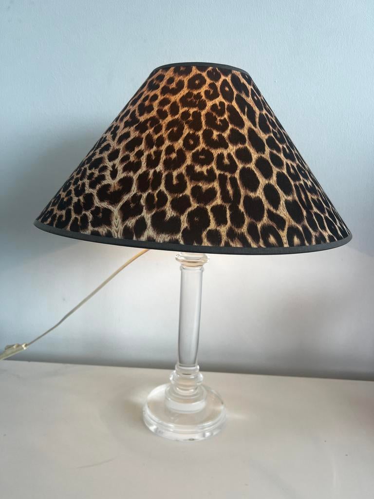 Plexiglas lamp met leopard print kap, Ophalen of Verzenden, Gebruikt, Kunststof, Minder dan 50 cm