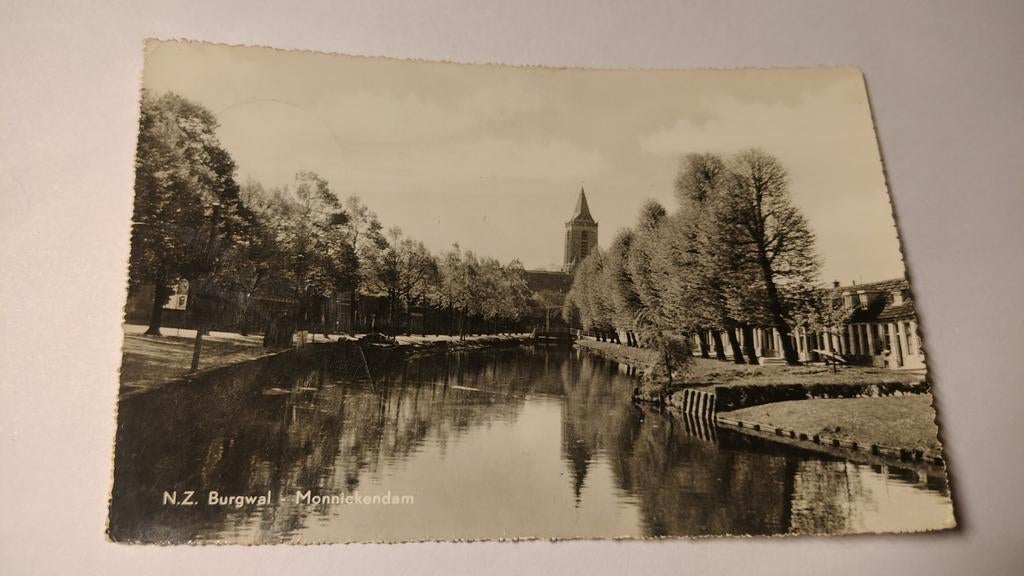 Monnickendam N.Z. Burgwal, Verzamelen, Ansichtkaarten | Nederland, Ophalen of Verzenden