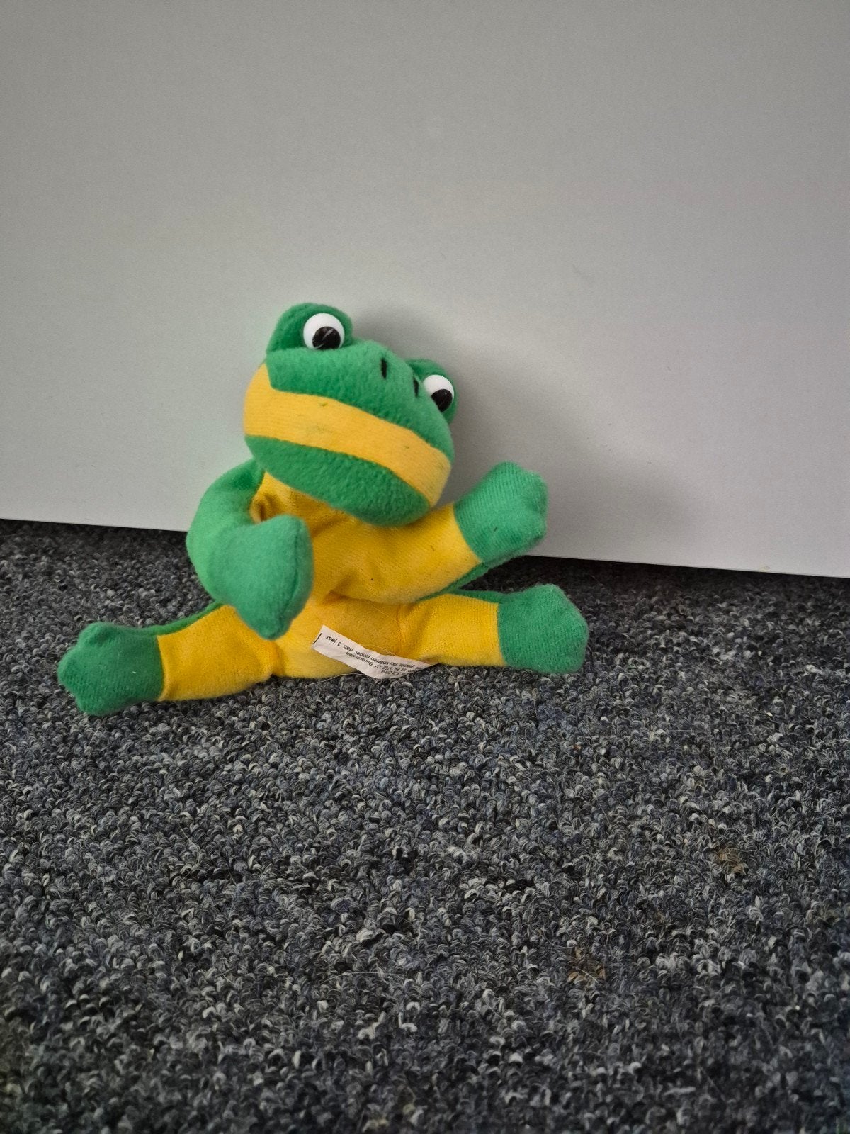 Leuke groene kikker knuffel met gele accenten, Ophalen, Kikker, Groen, Overige merken