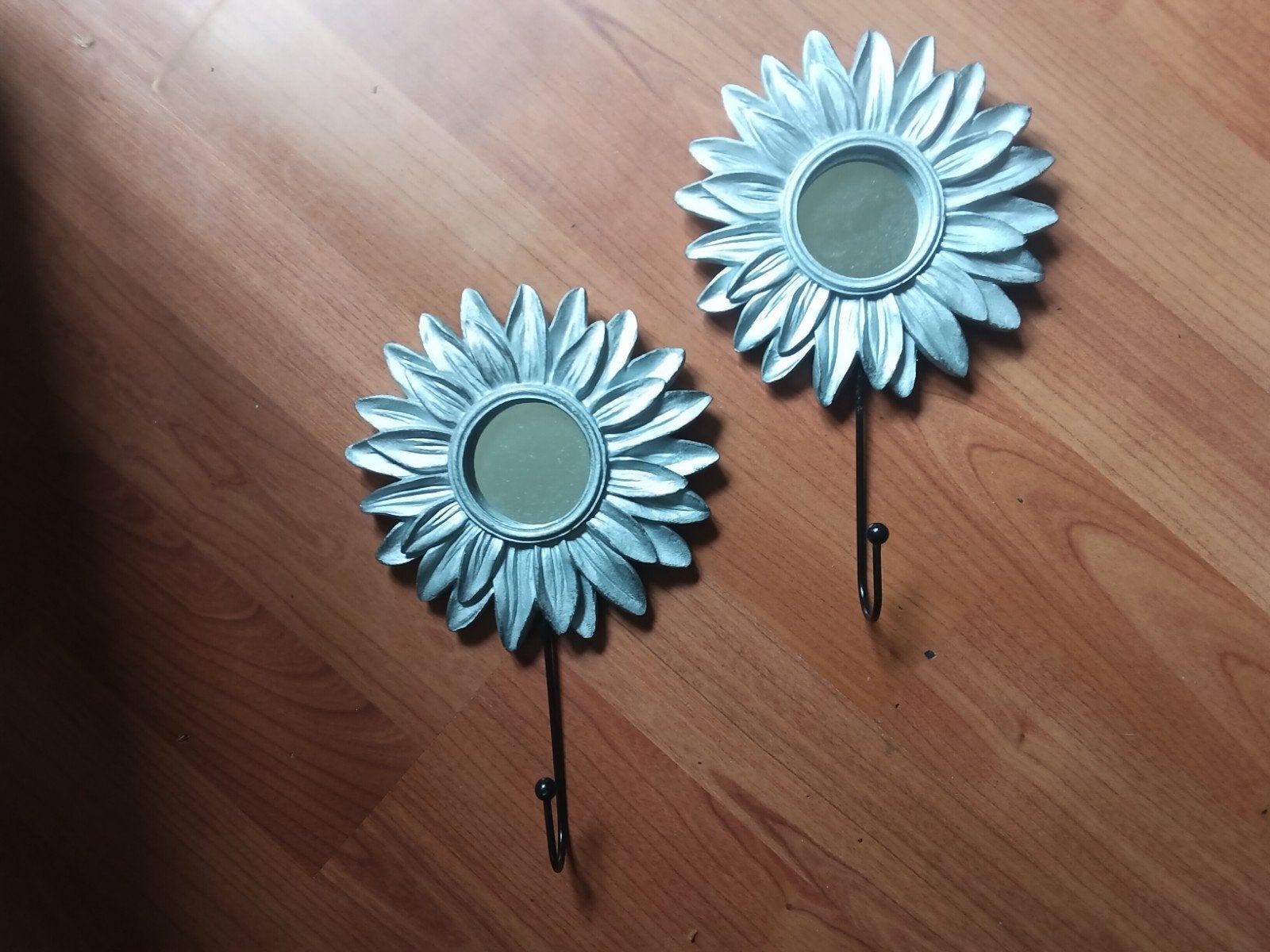 Set van 2 zilverkleurige bloemhaken met spiegeltje, Ophalen, Nieuw, Zilver, Overige stijlen
