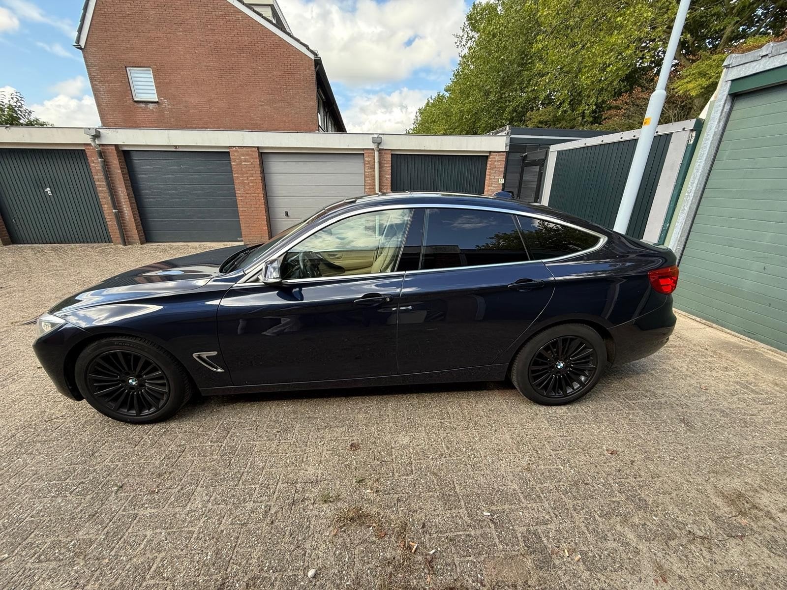 BMW 3-Serie GT 320I Aut8 2014 Blauw, Auto's, Achterwielaandrijving, 4 cilinders, 1535 kg, Blauw