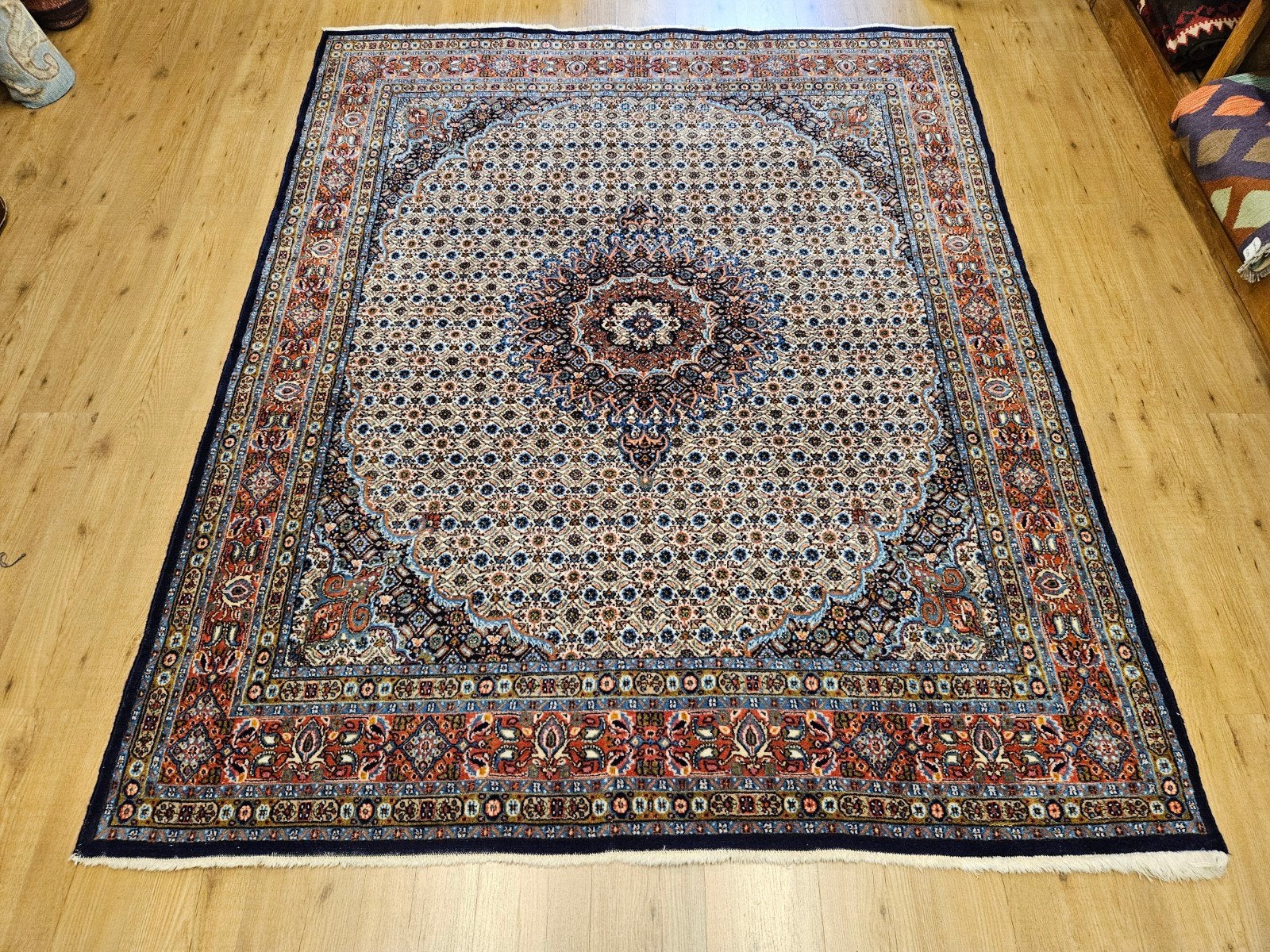 Vintage handgeknoopt perzisch tapijt moud 245x200, Info@SlatsAntiek.nl, Tweedehands, Perzisch, Crème