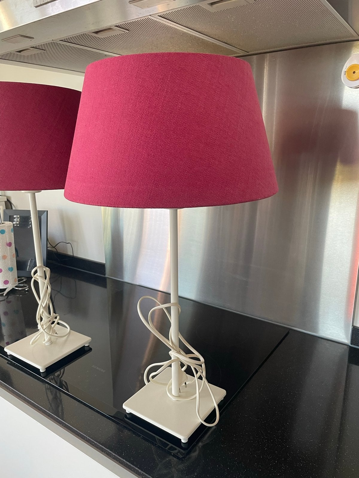 Set van 2 donker roze tafellampen met stoffen kap, Ophalen, Gebruikt, Textiel, Met kap
