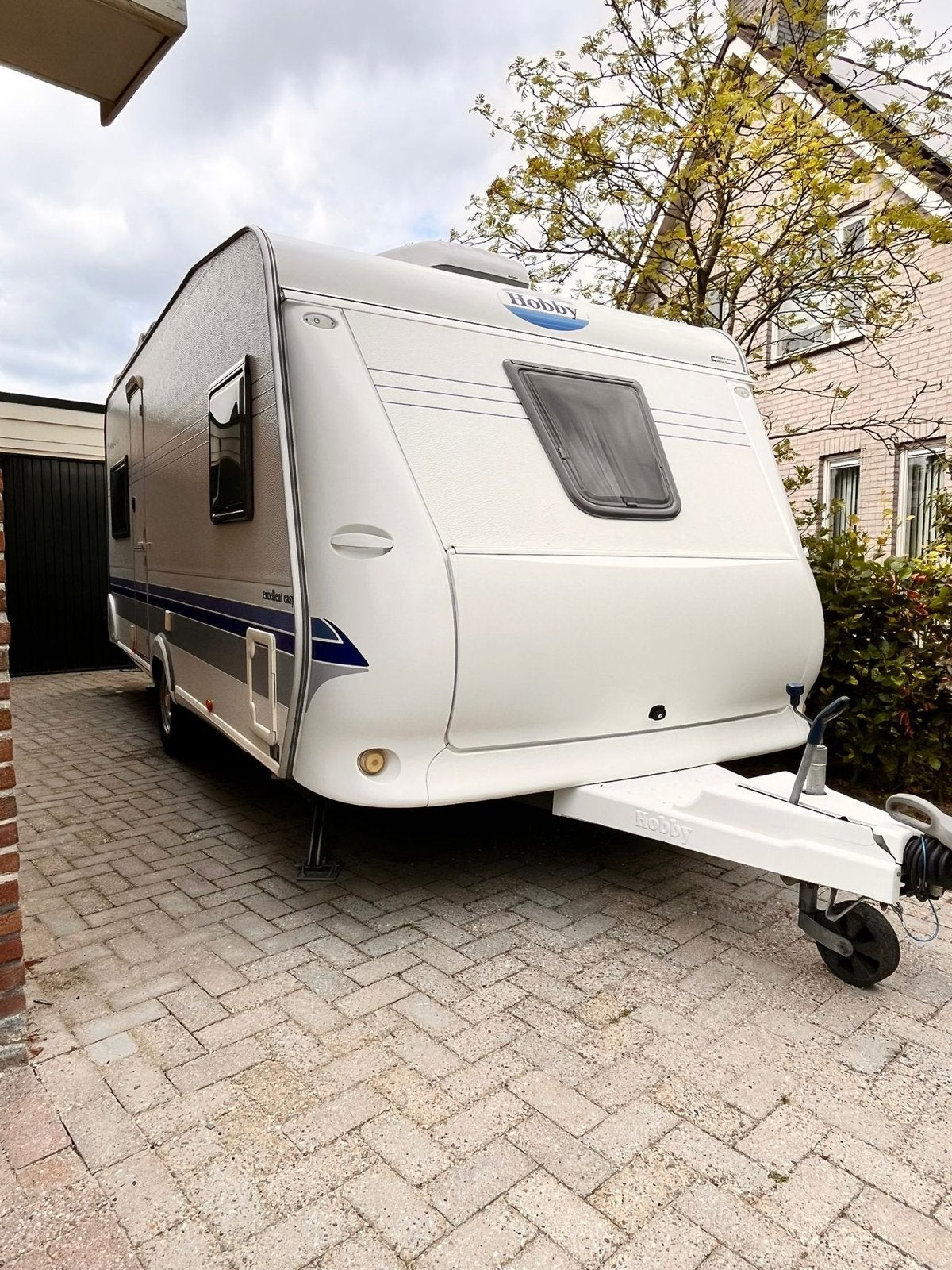 Hobby 495 UFE Excellent Easy, Vast bed, Rondzit, Hobby, Particulier