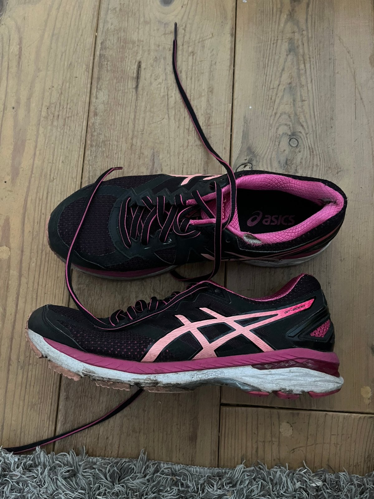Asics gt-2000 maat 41,5, Gebruikt, Hardloopschoenen, Ophalen of Verzenden, Hardlopen