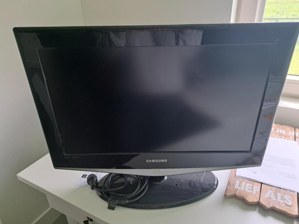 Samsung LCD TV 26 inch met afstandsbediening, Ophalen, Gebruikt, LCD, Samsung