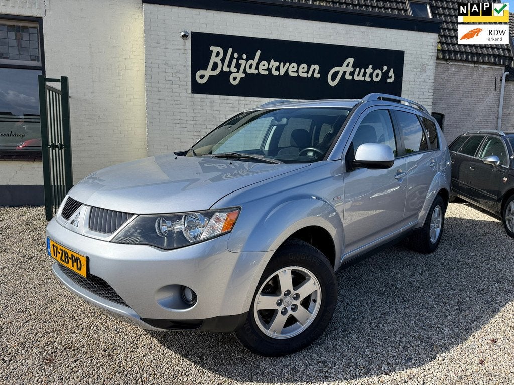 Mitsubishi Outlander 2.4 Intro Edition 2WD Dealer Onderhoude, Auto's, Mitsubishi, Voorwielaandrijving, Stof, 4 cilinders, 1465 kg