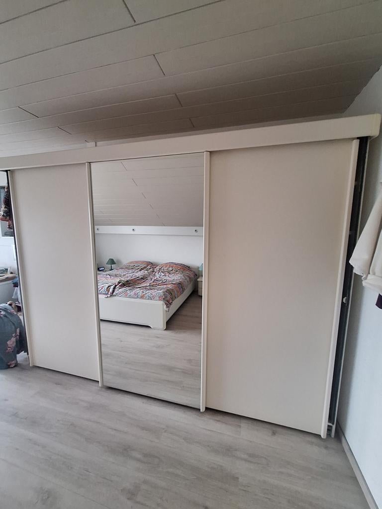 Driedeurs schuifdeur linnenkast met spiegeldeur, Ophalen, Gebruikt, 200 cm of meer, 150 tot 200 cm