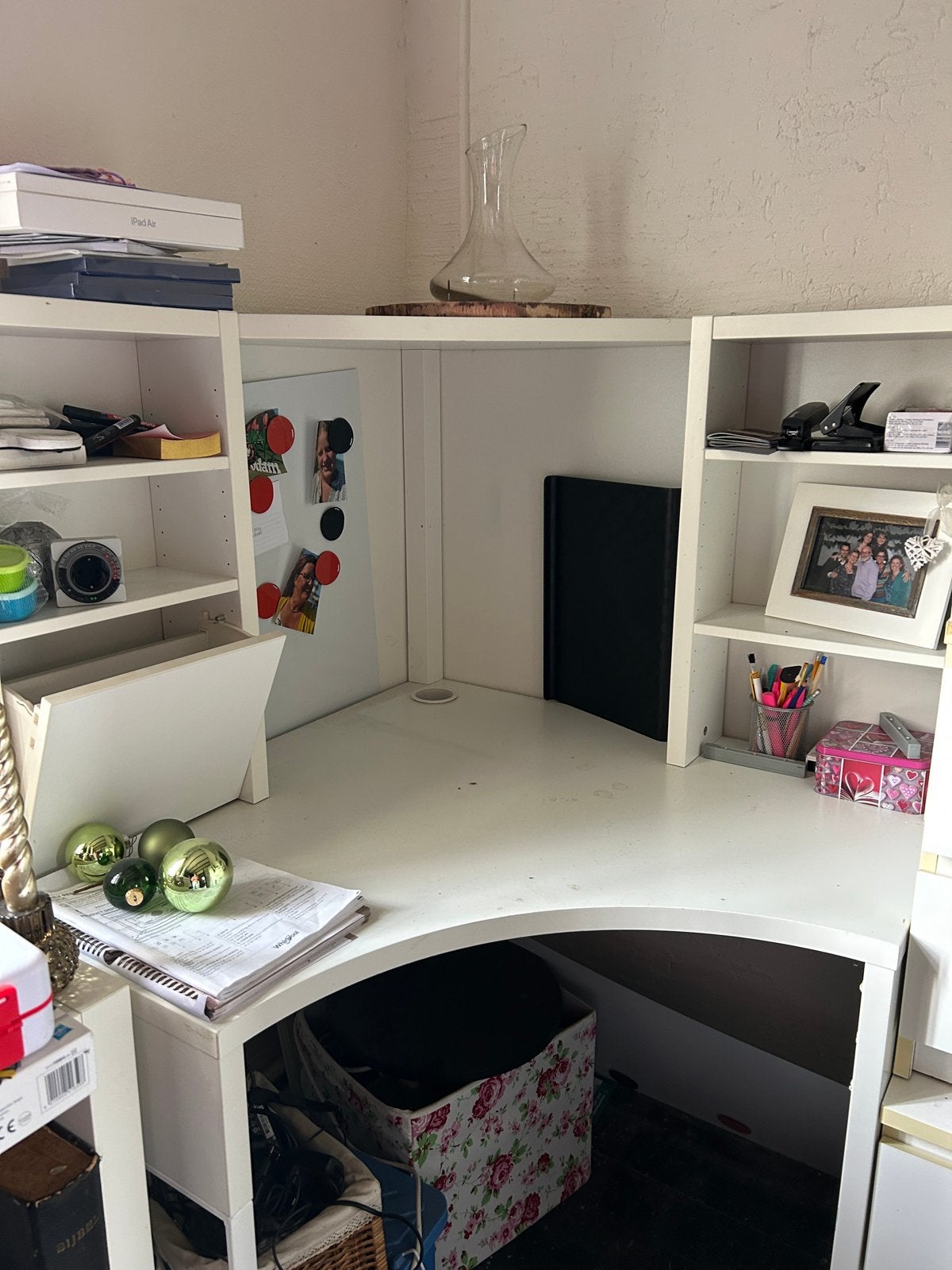 IKEA MICKE Hoekbureau Wit - Compact & Praktisch, Ophalen, Opbergruimte, Gebruikt, Spaanplaat of MDF