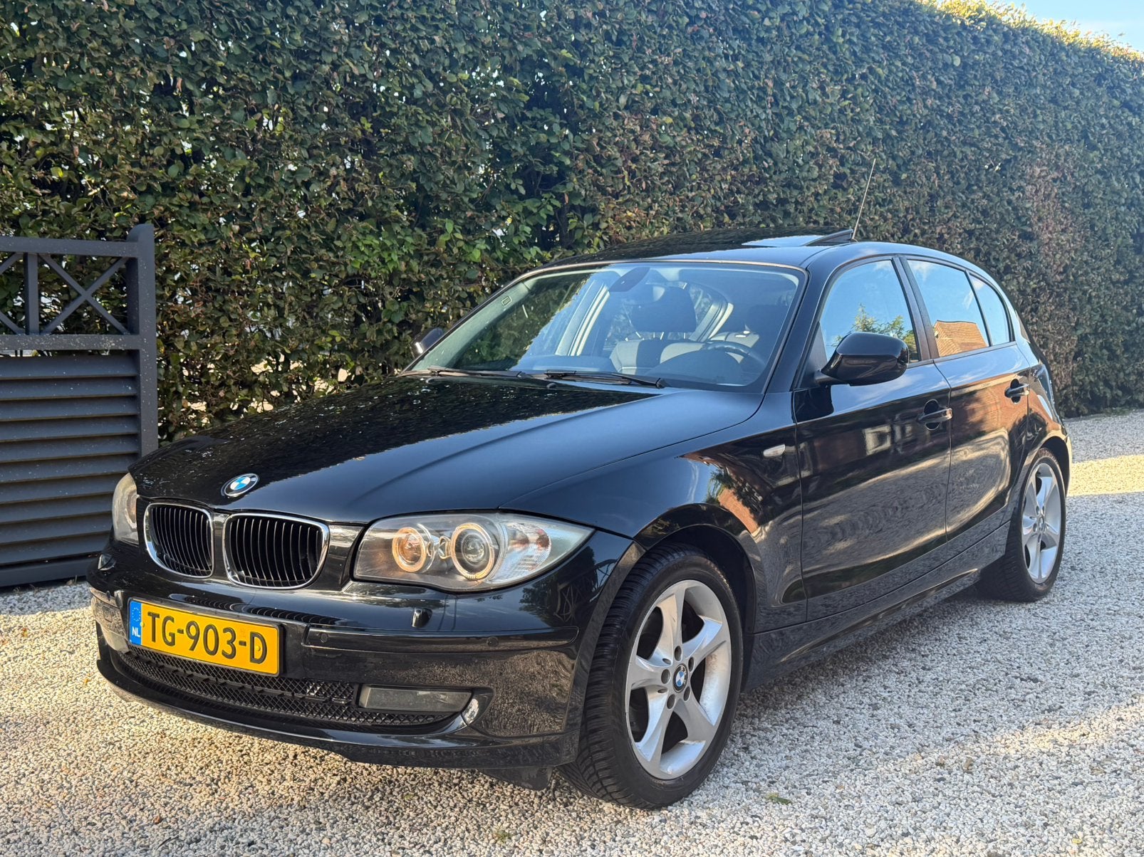 BMW 1 Serie 2.0 118D 5 Deurs 2010 Zwart schuifdak, Airco Xen, Auto's, 1-Serie, Euro 5, 1995 cc, 1295 kg