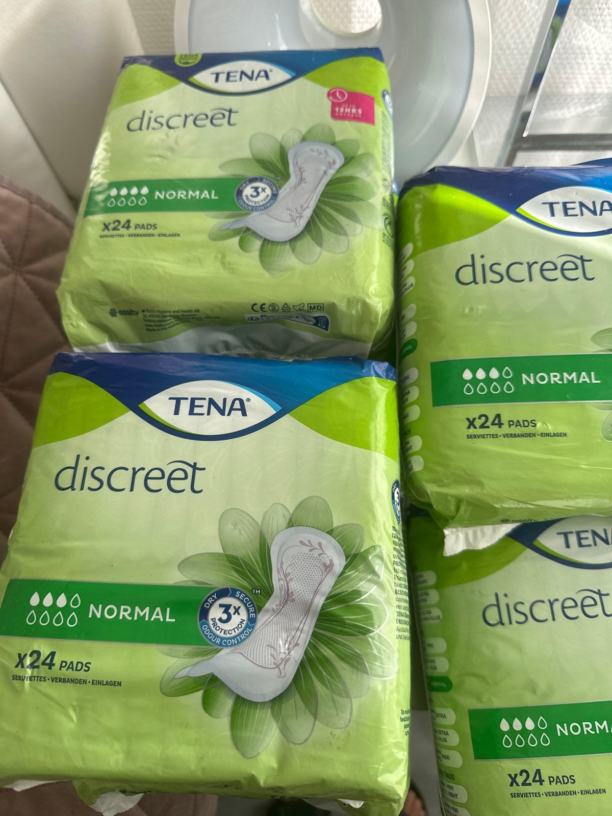 TENA Discreet Normal Inlegkruisjes -  7 ,24 stuk, Ophalen of Verzenden, Nieuw, Overige typen