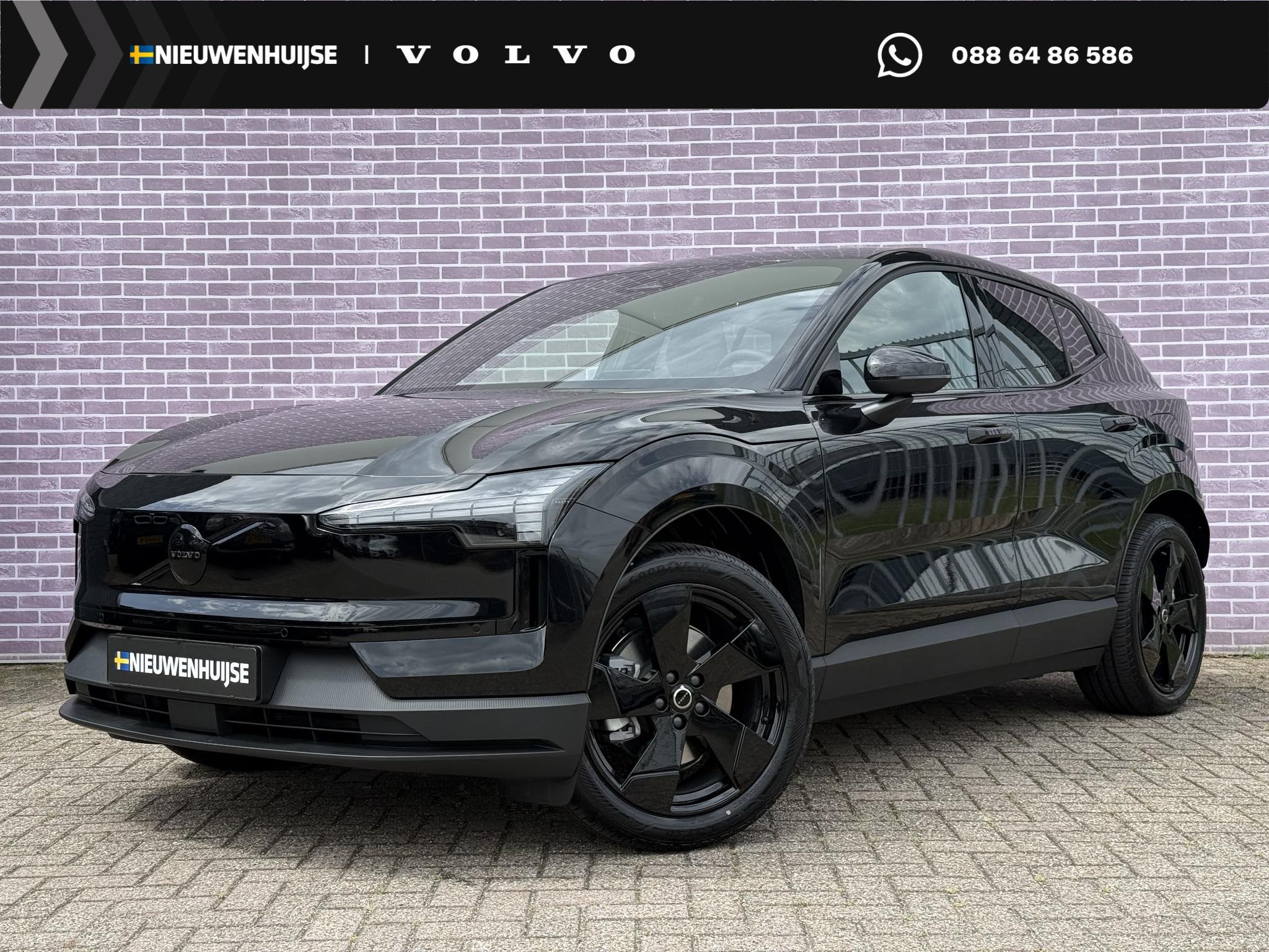 Volvo EX30 P5 Long Range Plus Black Edition Europa 69 kWh |, Automaat, 476 km, Achterwielaandrijving, Leder en Stof