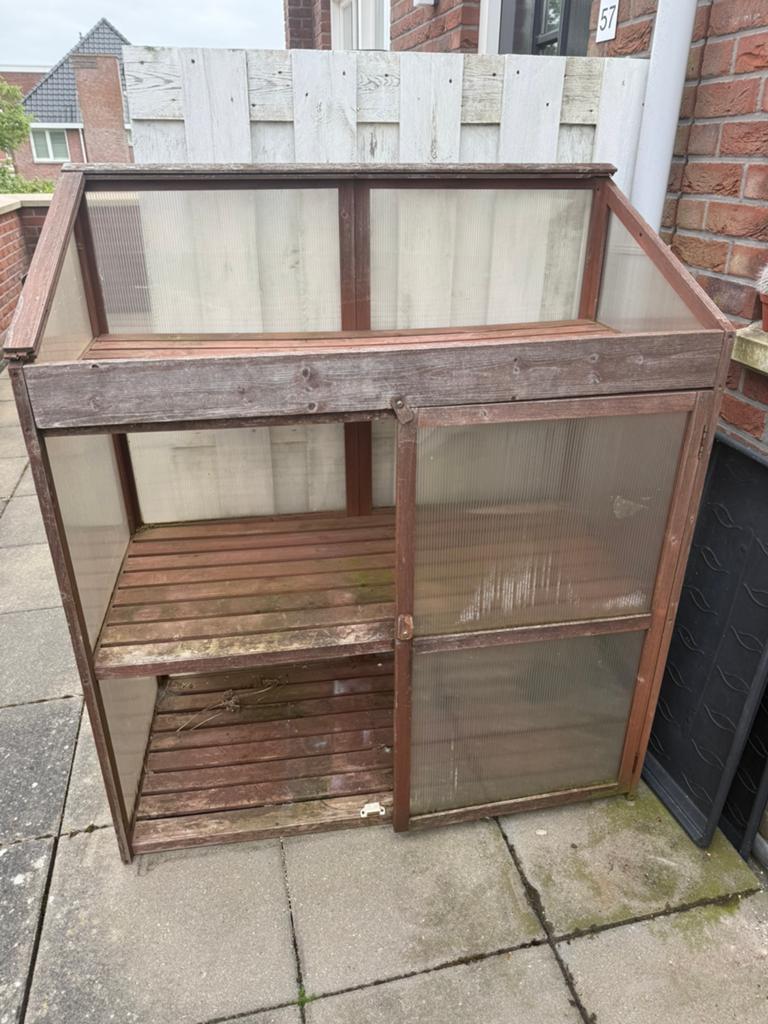 Tuinkas, mist de bovenkant en een deur., Tuin en Terras, Ophalen, Glas, Gebruikt, Overige materialen