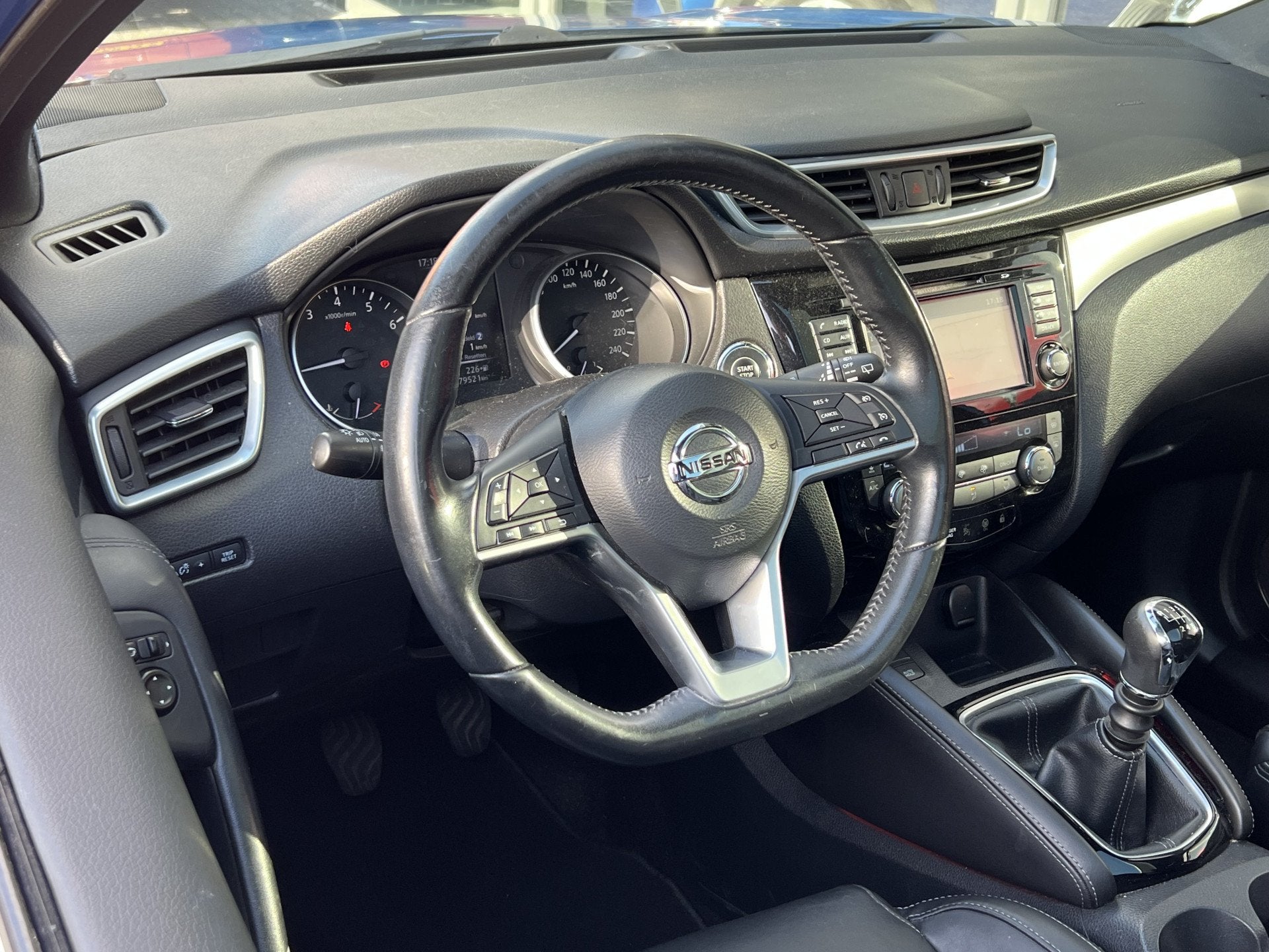 Nissan QASHQAI 1.2 Tekna + | Pano | Navi | Trekhaak | 360 Ca, Auto's, Voorwielaandrijving, Gebruikt, 4 cilinders, Met garantie (alle)