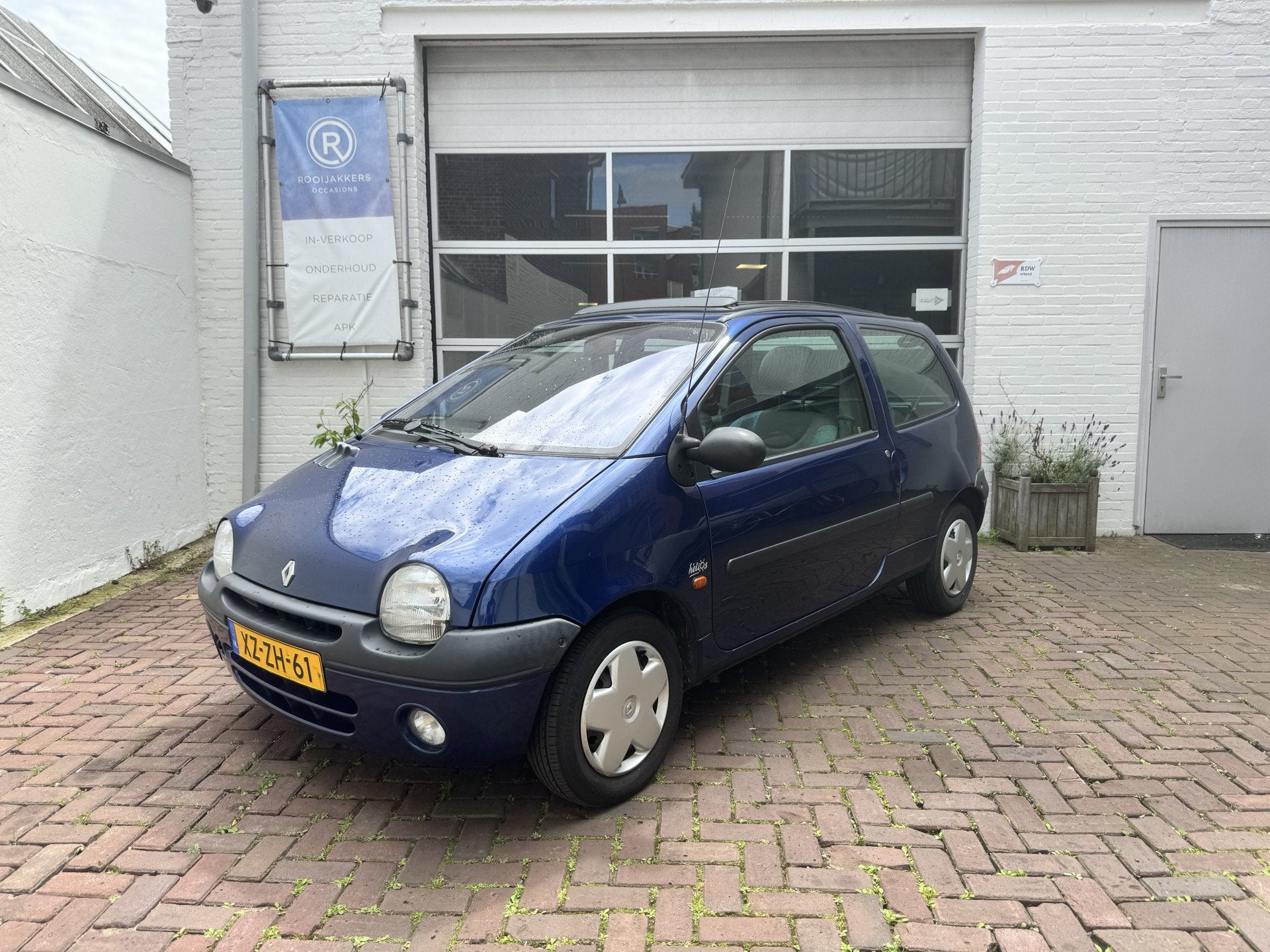 Renault Twingo 1.2 Hélios Panorama/schuifdak/Elect.ramen/CV, Auto's, Voorwielaandrijving, Origineel Nederlands, Bedrijf, Handgeschakeld
