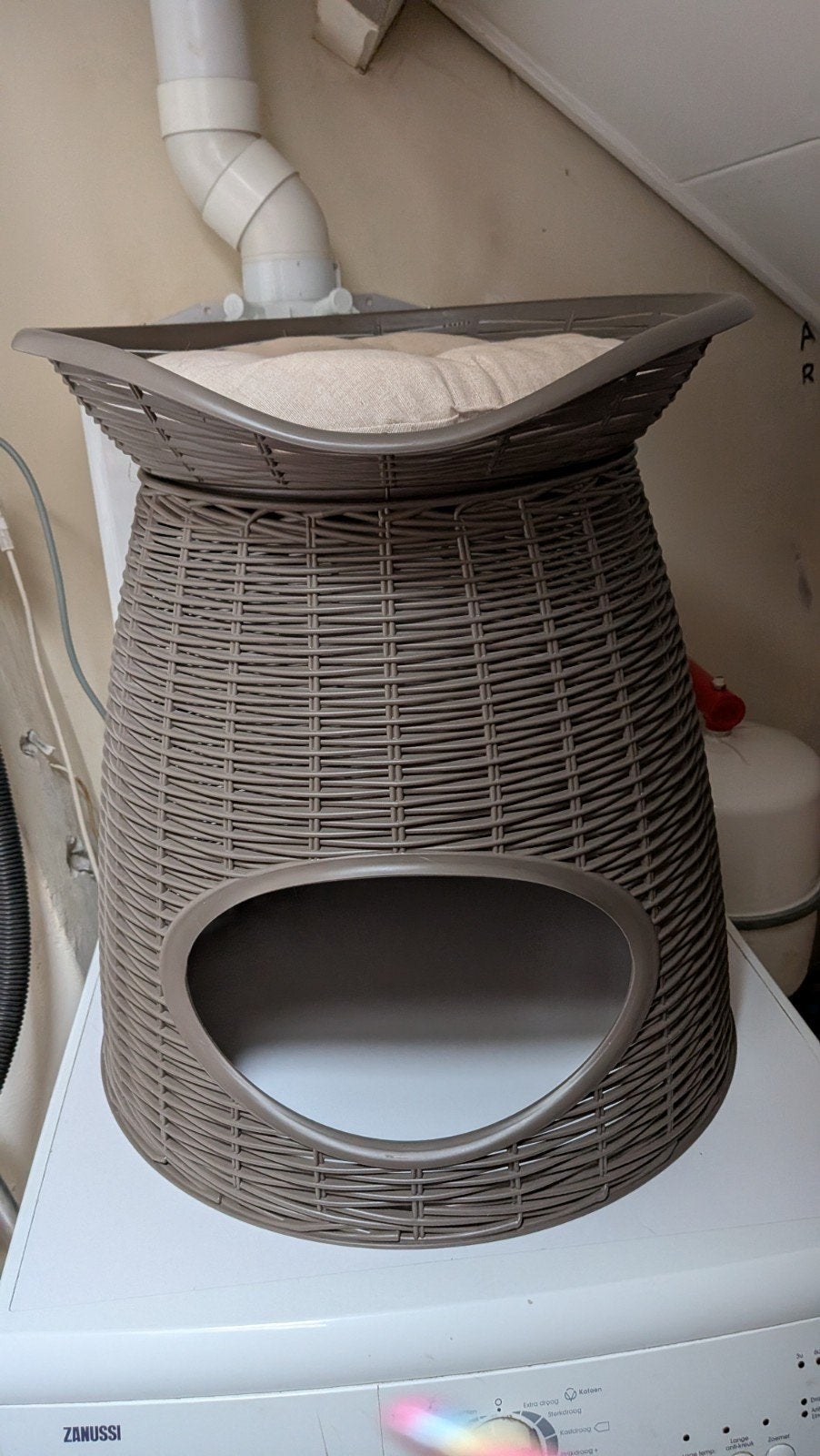 Katten ton, Ophalen, Zo goed als nieuw