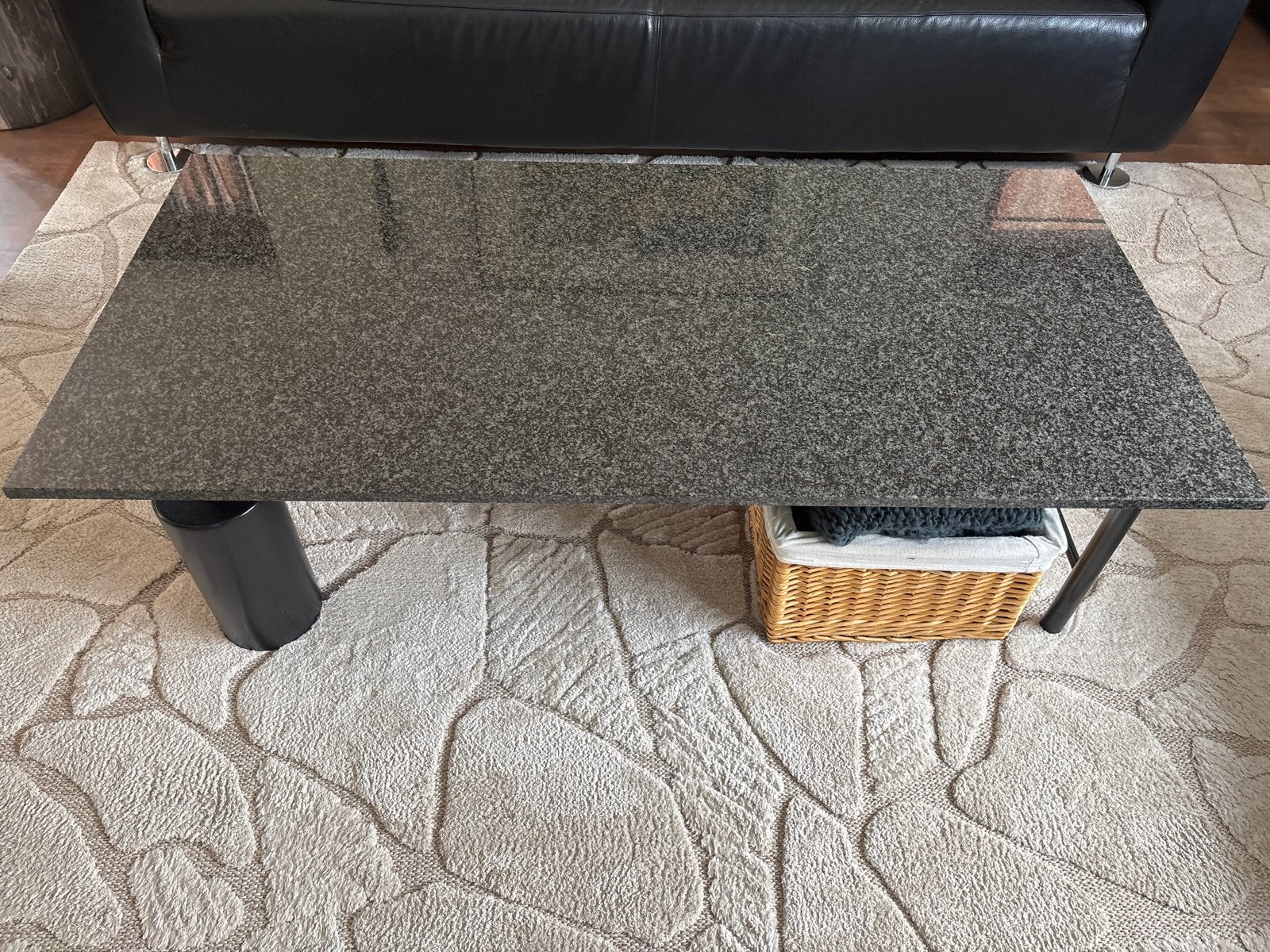 Salontafel met granieten blad - Modern en stijlvol, Huis en Inrichting, Ophalen, Overige materialen, Gebruikt, 50 tot 100 cm