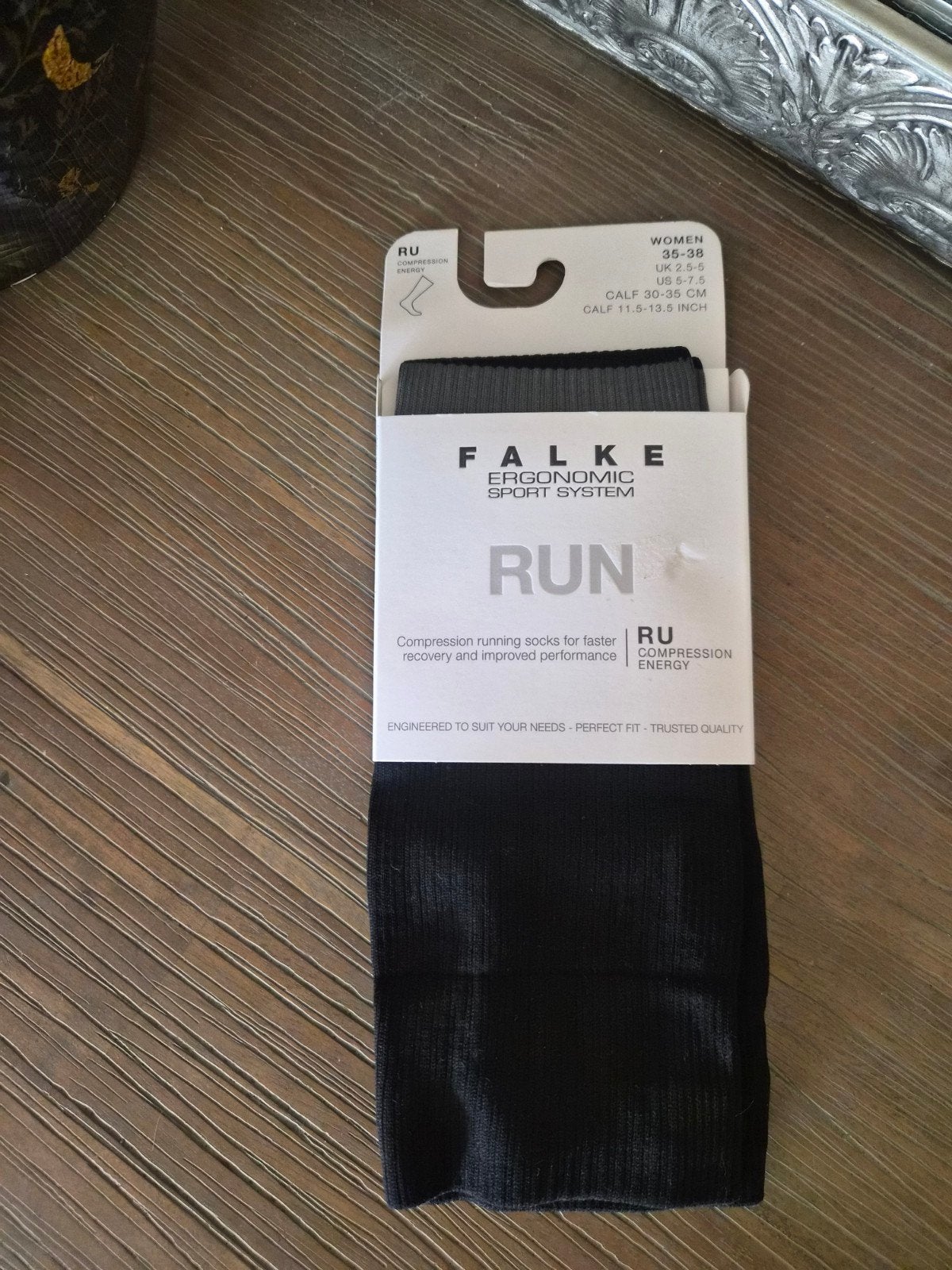 Falke Compressie Hardloopsokken Dames, Sokken en Kniesokken, Zwart, Maat 35 t/m 38, Nieuw