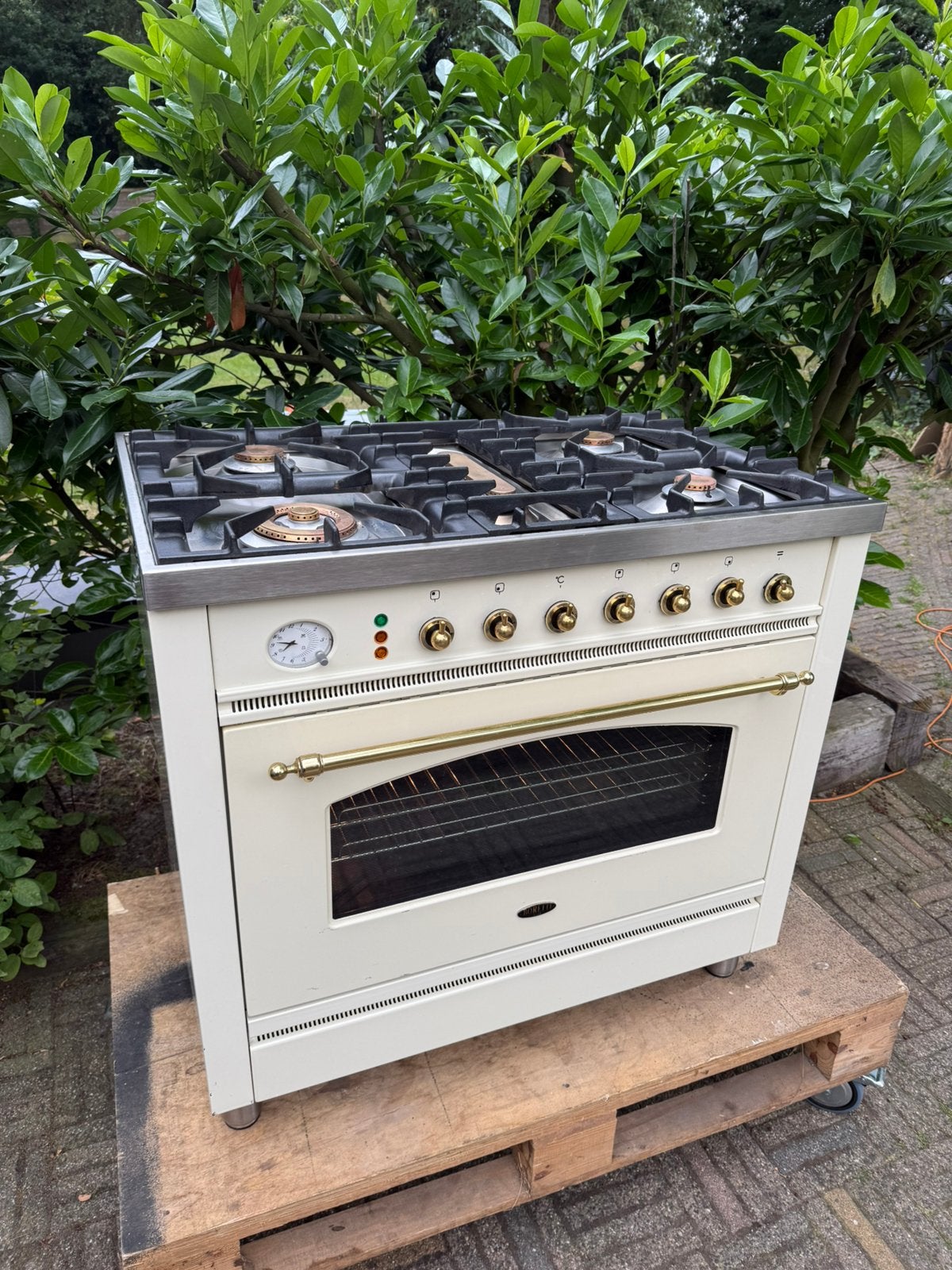 CRÈME BORETTI GASFORNUIS/ DIEP GEREINIGD/ BEZORGING, Ophalen, 60 cm of meer, Zo goed als nieuw, Gas
