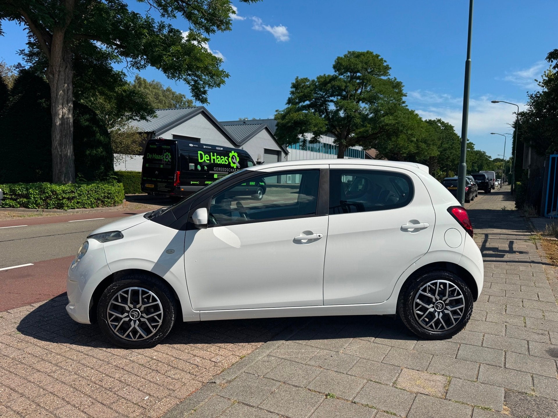 Citroen C1 1.0 e-VTi Feel A-C Elek Pakket Cruise Bluetooth, Auto's, Voorwielaandrijving, Stof, Gebruikt, Zwart