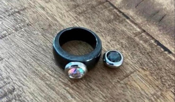 Melano keramische ring zwart maat 54,met 2 steentjes, Met kristal, Overige materialen, Zwart, Ophalen of Verzenden