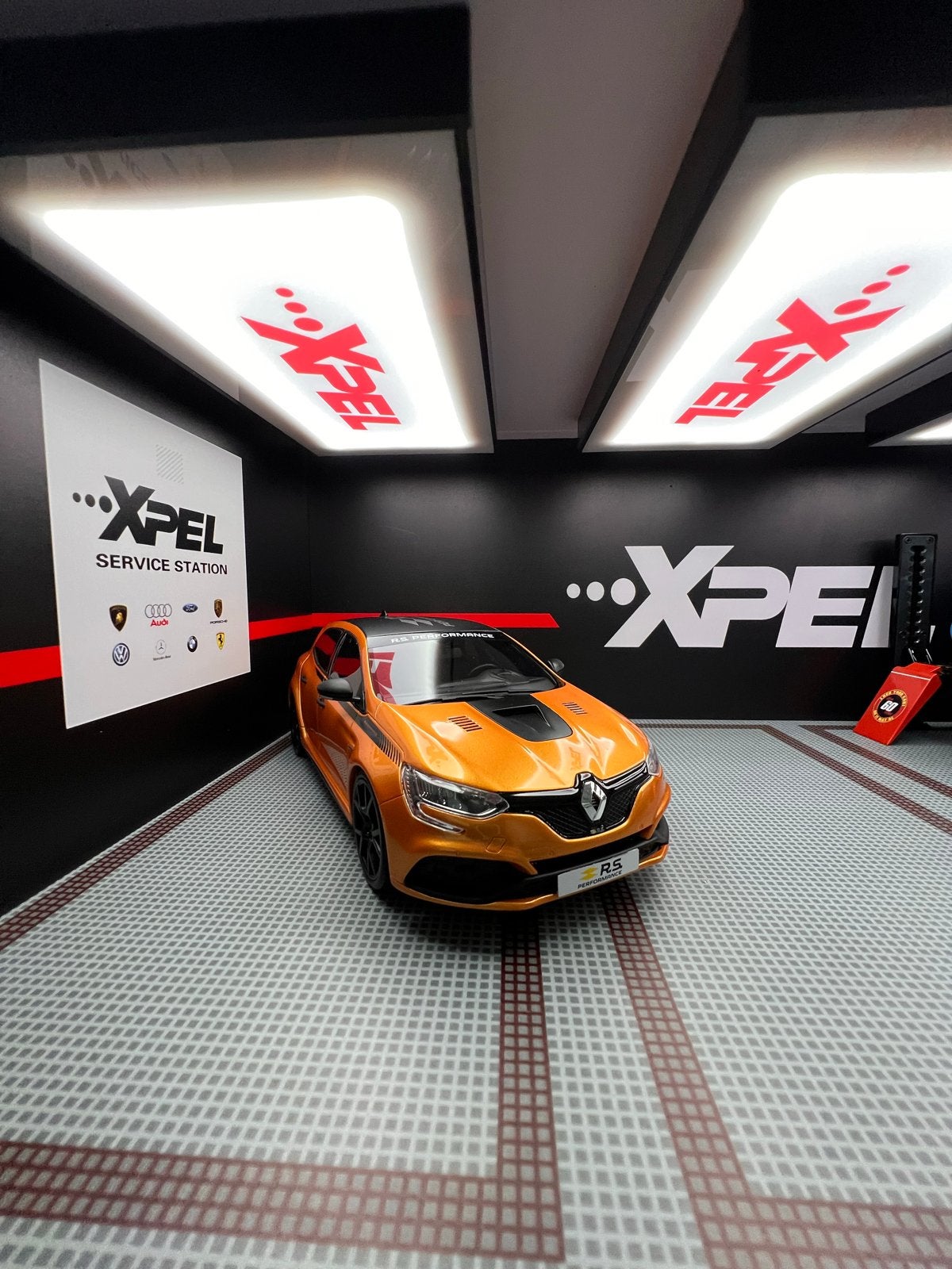 Renault Megane RS performance 1:18 NIEUW !, Ophalen, Nieuw, Overige merken