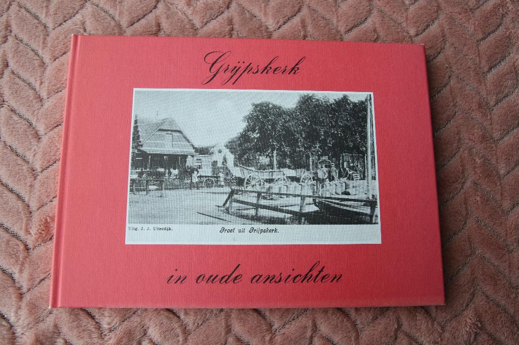 Grijpskerk in oude ansichten, Ophalen of Verzenden, Gelezen