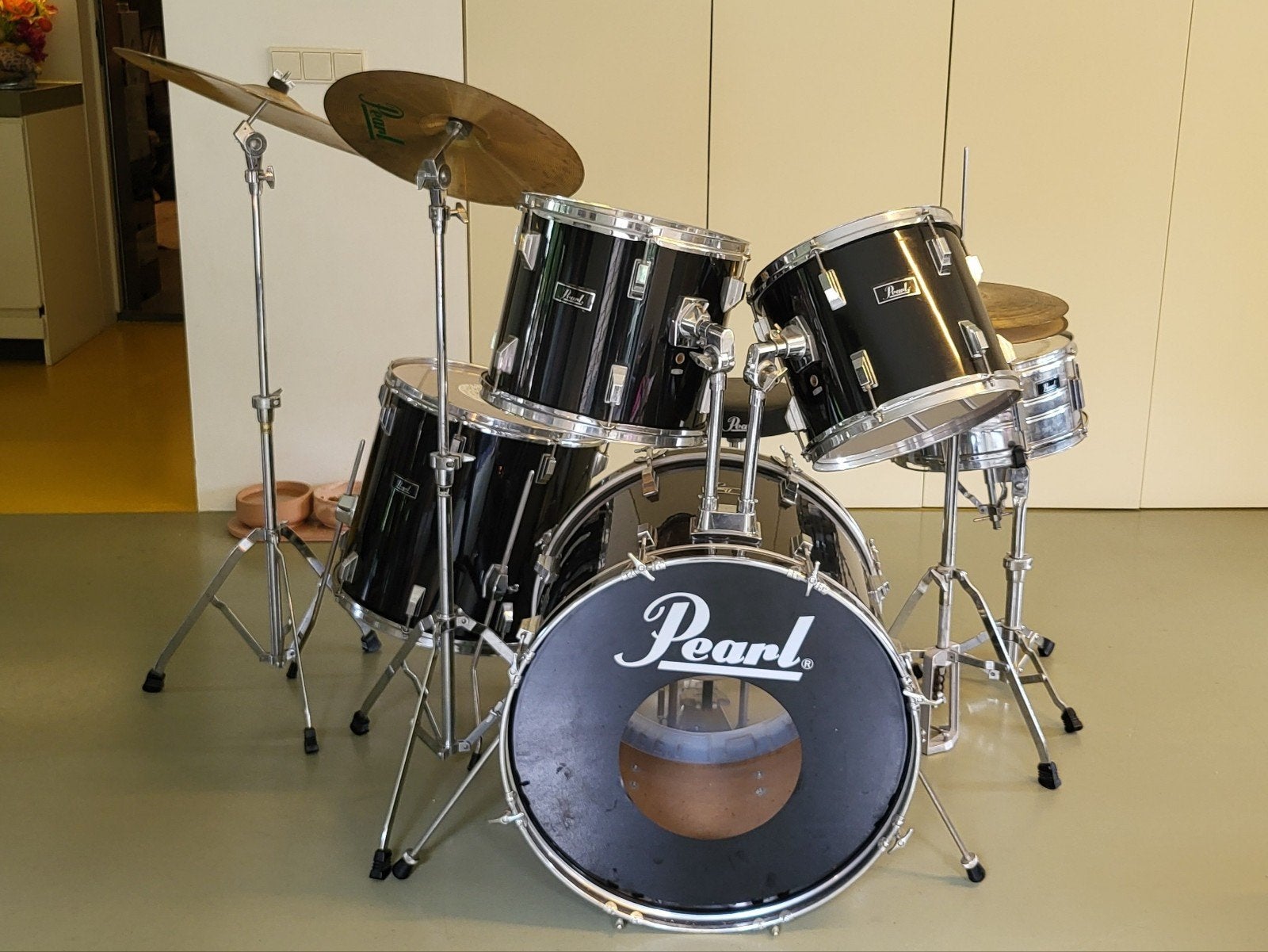 Pearl drumstel met bekkens en kruk, Muziek en Instrumenten, Ophalen, Gebruikt, Pearl