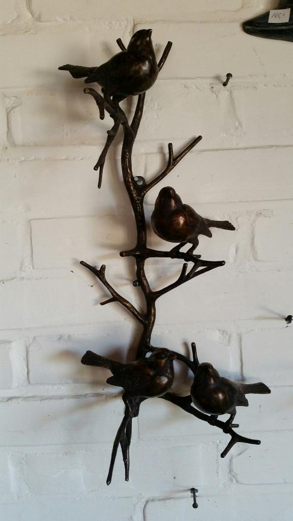 4 VOGELS OP TAK / BRONS / WANDHANGER, Tuin en Terras, Tuinbeelden, Dierenbeeld, Nieuw, Info@huisentuindecoratiemarie.nl, Huis en tuin decoratie marie