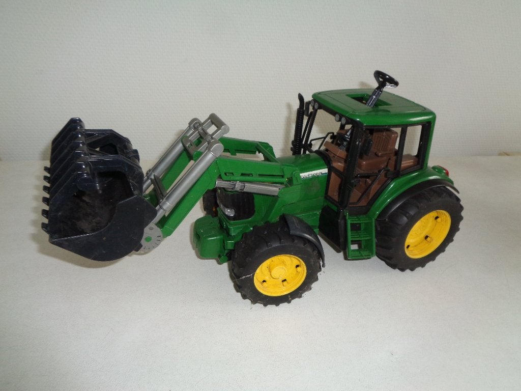 Bruder John Deere trekker met voorlader en stuurtje., Ophalen of Verzenden, Zo goed als nieuw
