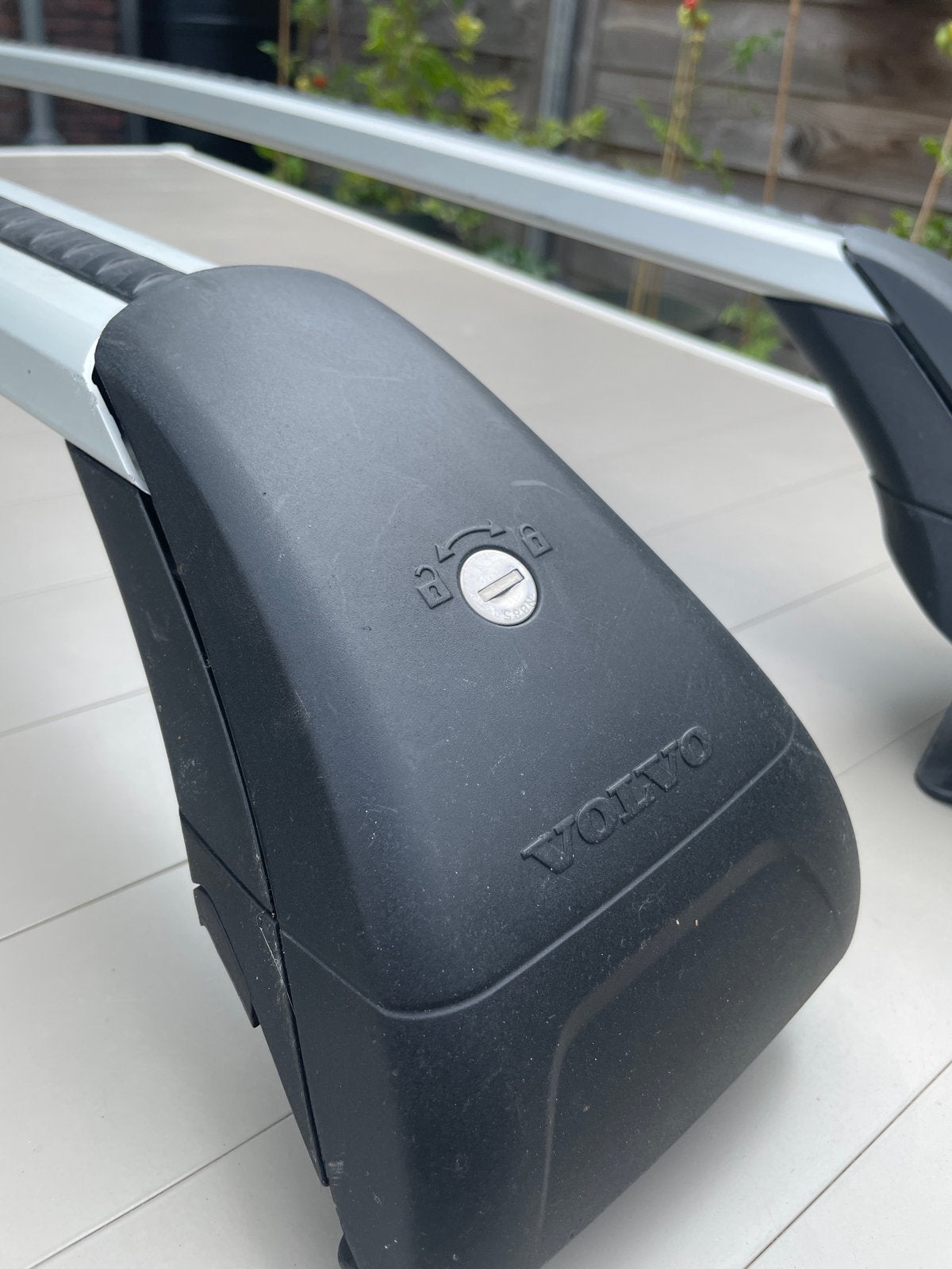 Stevige Volvo V40 dakdragers - Ideaal voor extra bagage, Auto diversen, Dakdragers, Ophalen, Gebruikt