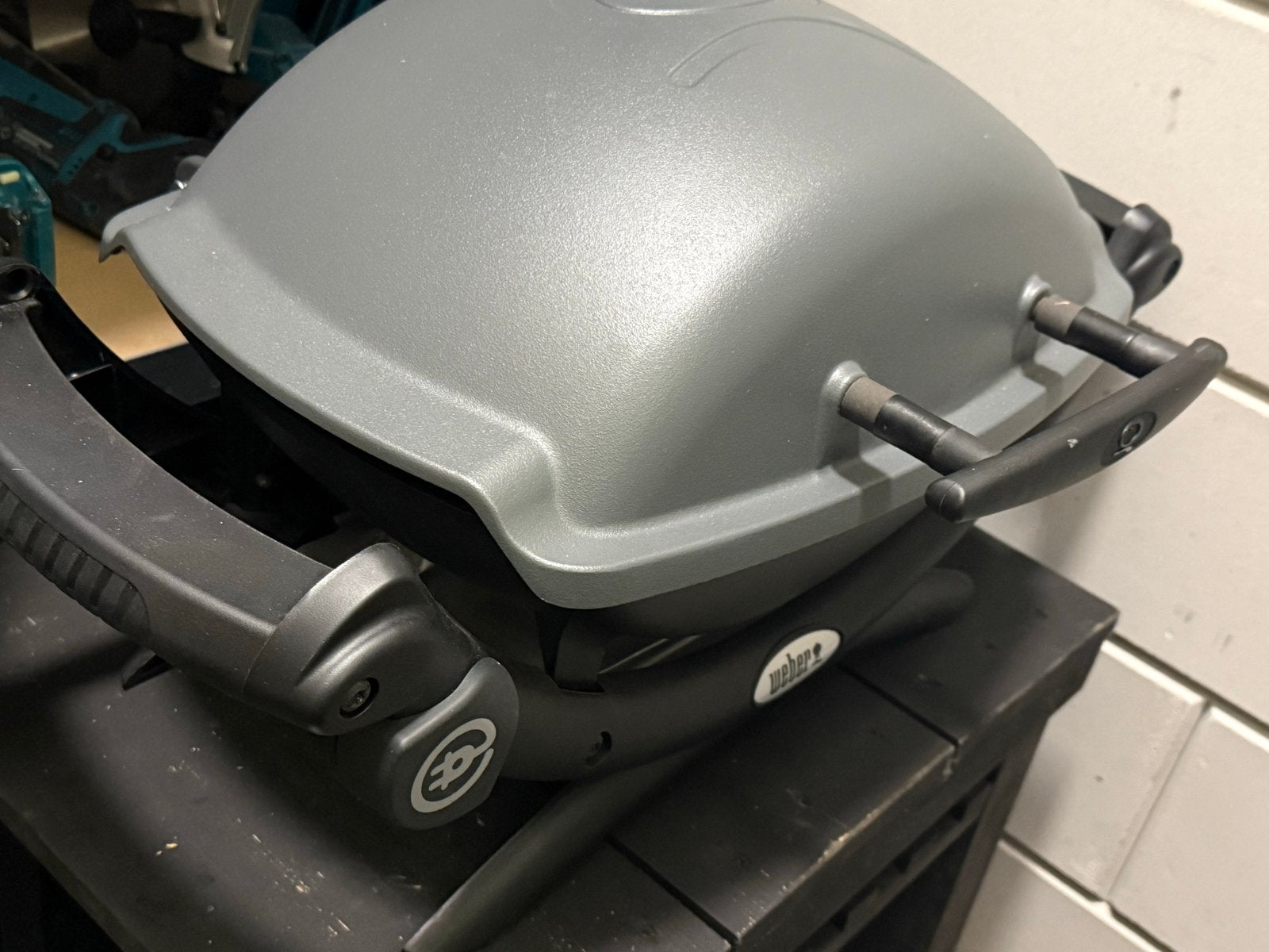 Weber Q1400 elecktrische bbq- Draagbaar en Compact, Tuin en Terras, Elektrische barbecues, Ophalen of Verzenden, Gebruikt