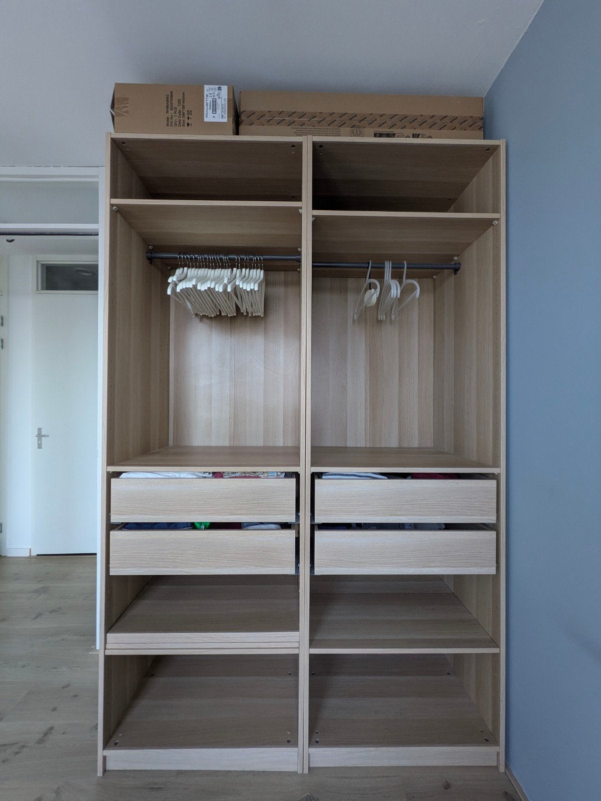 IKEA PAX Kledingkast - Ruime en aanpasbare opbergoplossing, Huis en Inrichting, Ophalen, 100 tot 150 cm, Modern, Scandinavisch