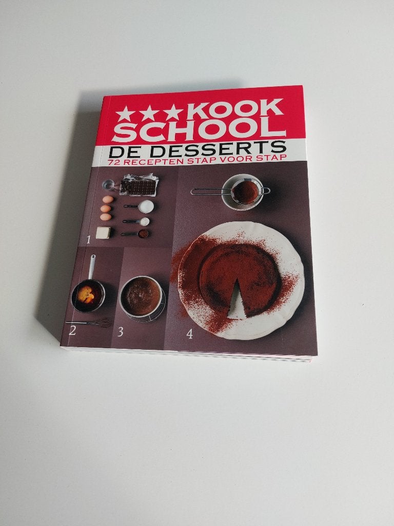 Kookschool - De desserts, 72 recepten stap voor stap, Marianne Magnier - Moreno, Ophalen of Verzenden, Zo goed als nieuw, Taart, Gebak en Desserts