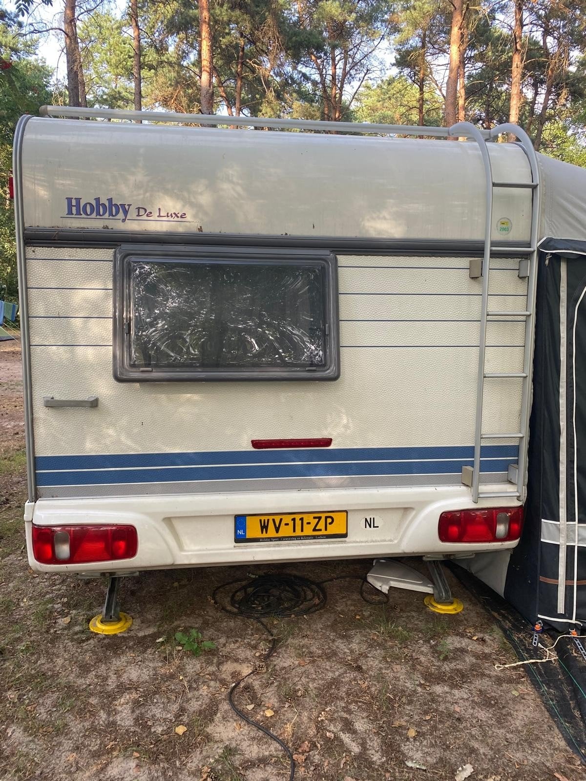 Hobby 440 sfe deluxe bj 1999, Hobby, Frans bed, Treinzit, Particulier