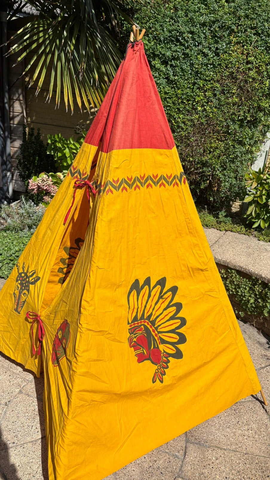 Speel wigwam. Authentiek 1.75 m hoog, Ophalen, Zo goed als nieuw