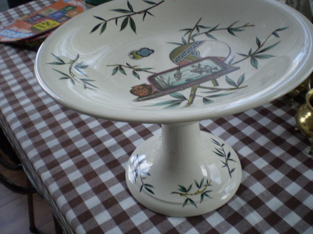 FRUIT SCHAAL  HELEMAAL GAAF  25 cm hoog keramiek, Ophalen, Porselein of Keramiek, Schaal, Rond