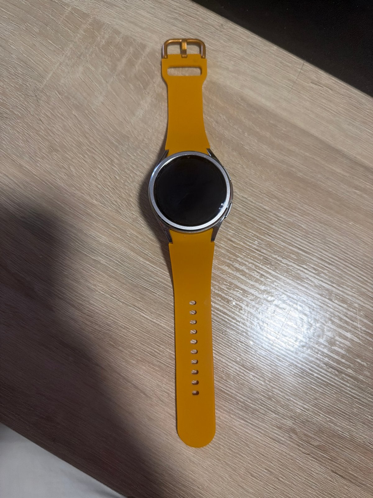 Samsung Galaxy Watch6 Classic (G88D), Sieraden, Tassen en Uiterlijk, Smartwatches, Hartslag, Geel, Ophalen of Verzenden, Zo goed als nieuw