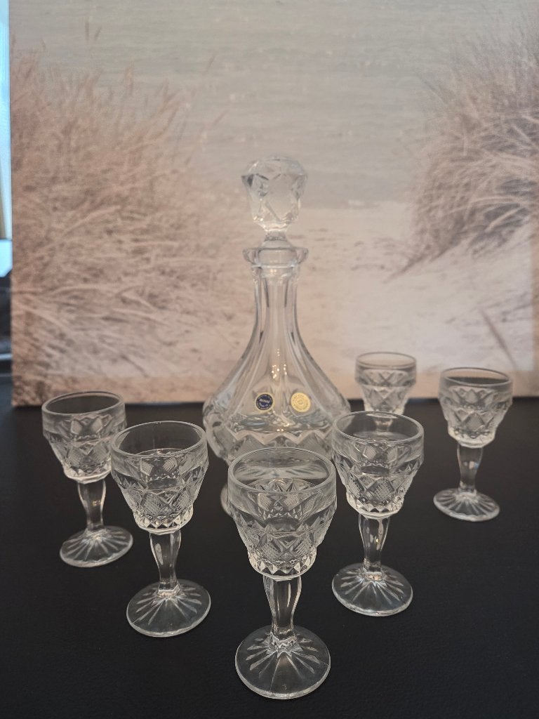 Kristalgeslepen 7-delig likeurset likeurflesje glaasjes, Antiek en Kunst, Ophalen of Verzenden