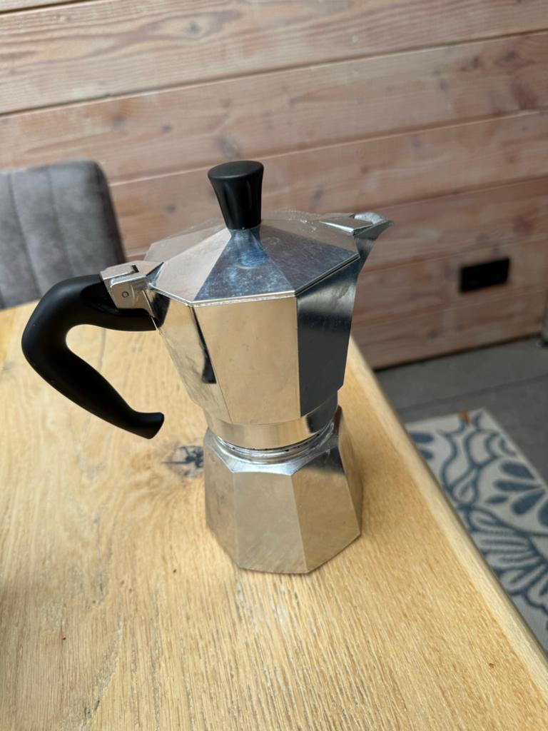 Bialetti Moka Express Percolator - 3 kopjes, Ophalen, Gebruikt, Overige modellen, Gemalen koffie