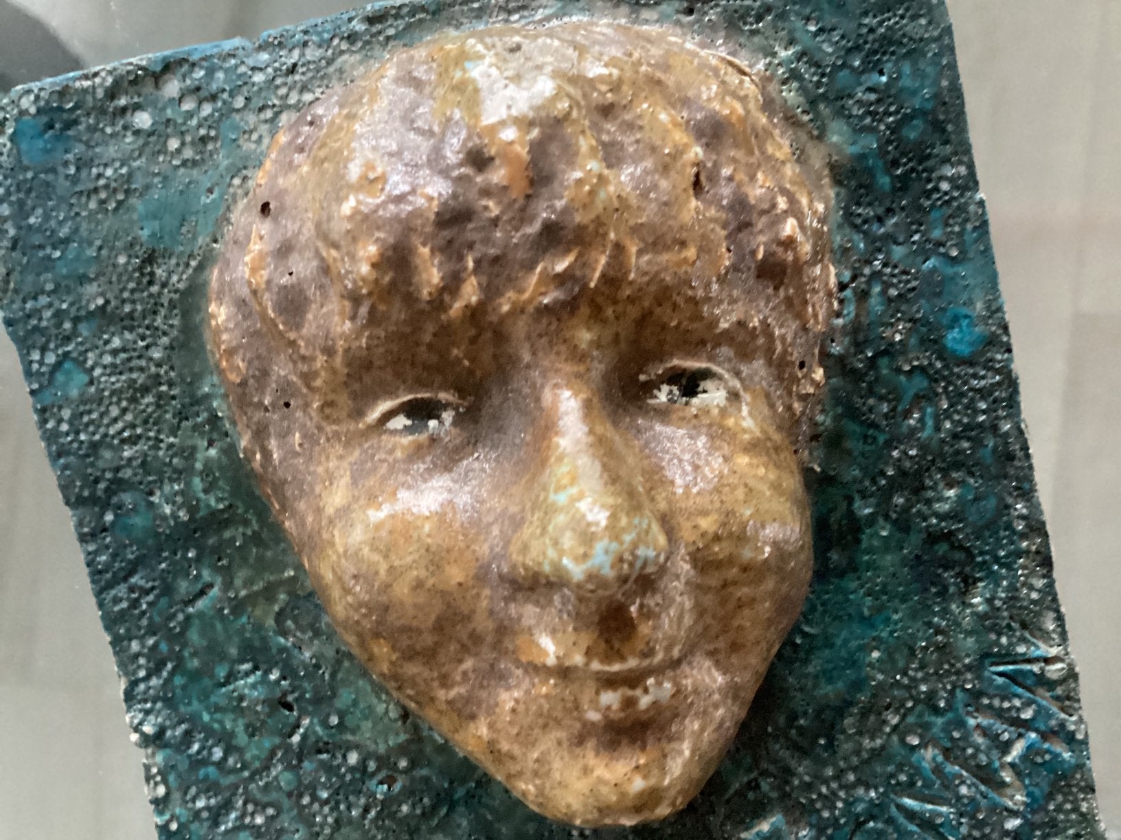 Jongen hoofd  // Marlies Krijgsman / hoog 11.5x10 cm, Antiek en Kunst, Ophalen of Verzenden