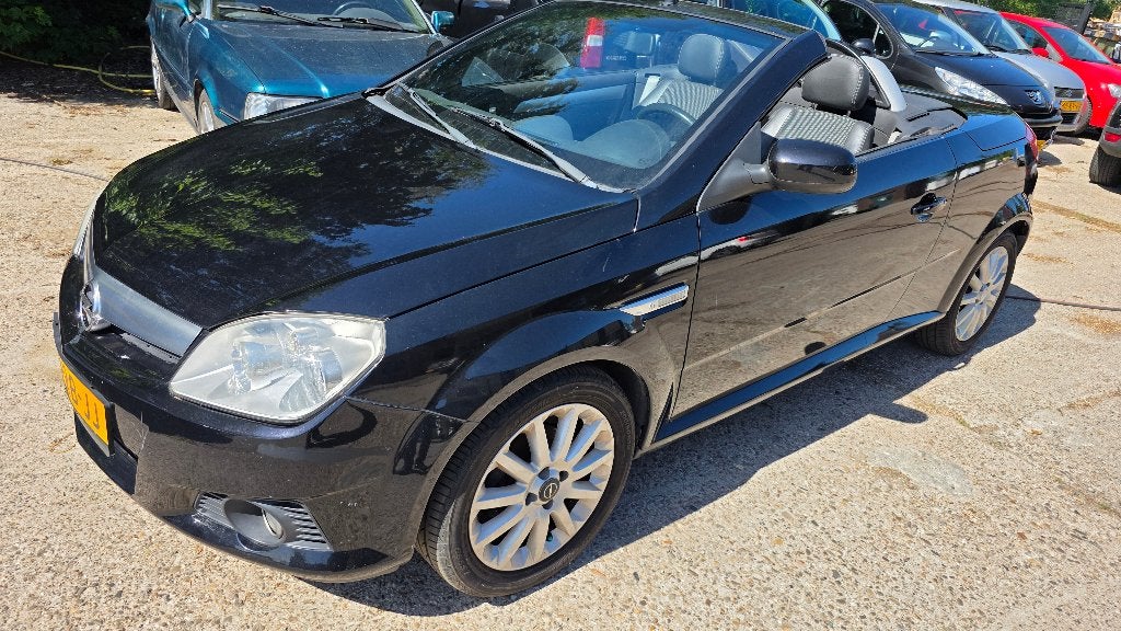 Opel Tigra Twintop 1.8i 2005 Airco Geleverd met nieuwe APK, Zwart, 4 cilinders, Zwart, Origineel Nederlands