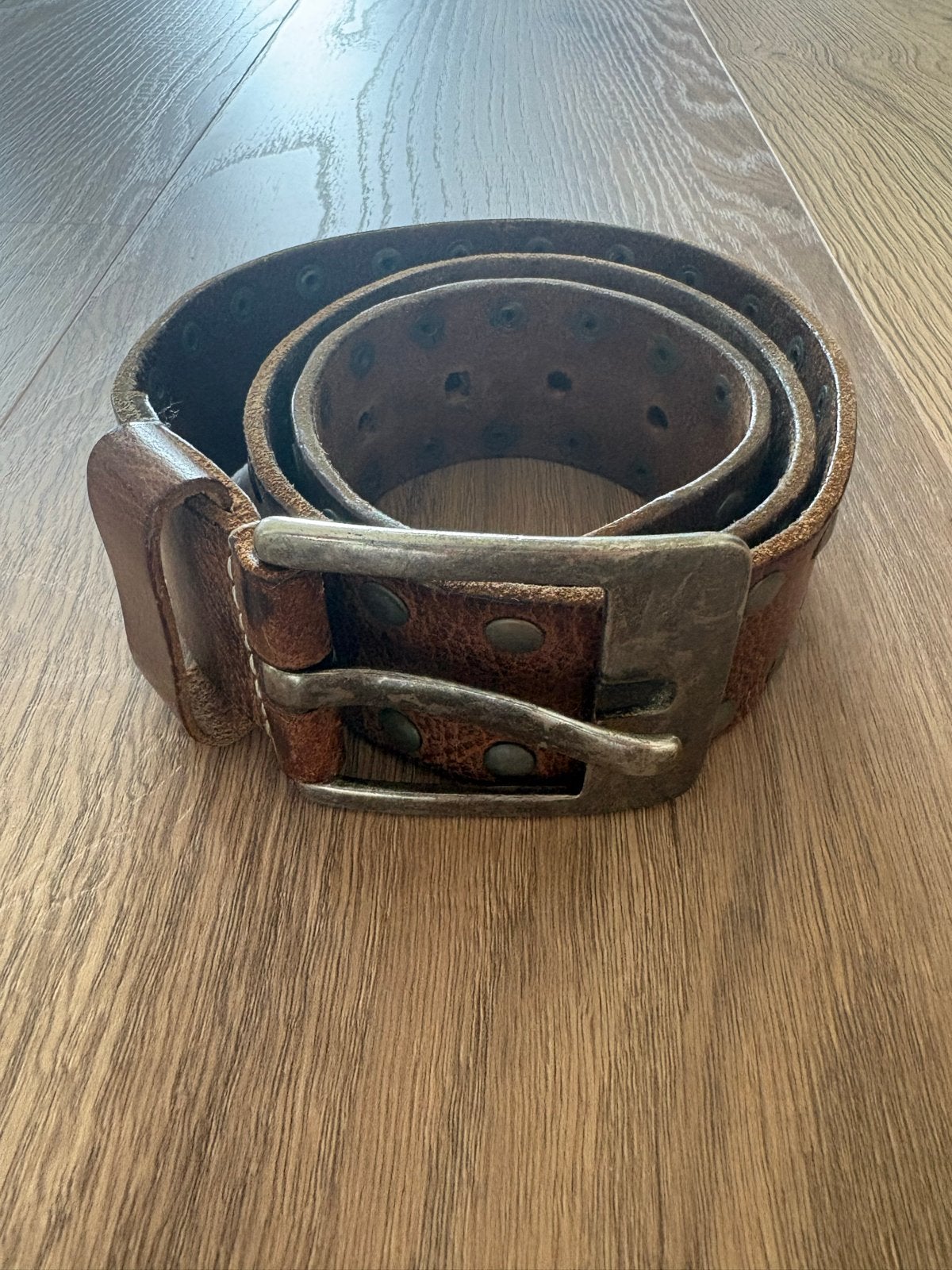 Leren riem met studs - Cowboysbelt, Kleding | Dames, 80 tot 90 cm, Echt leder, Heupriem, Ophalen of Verzenden